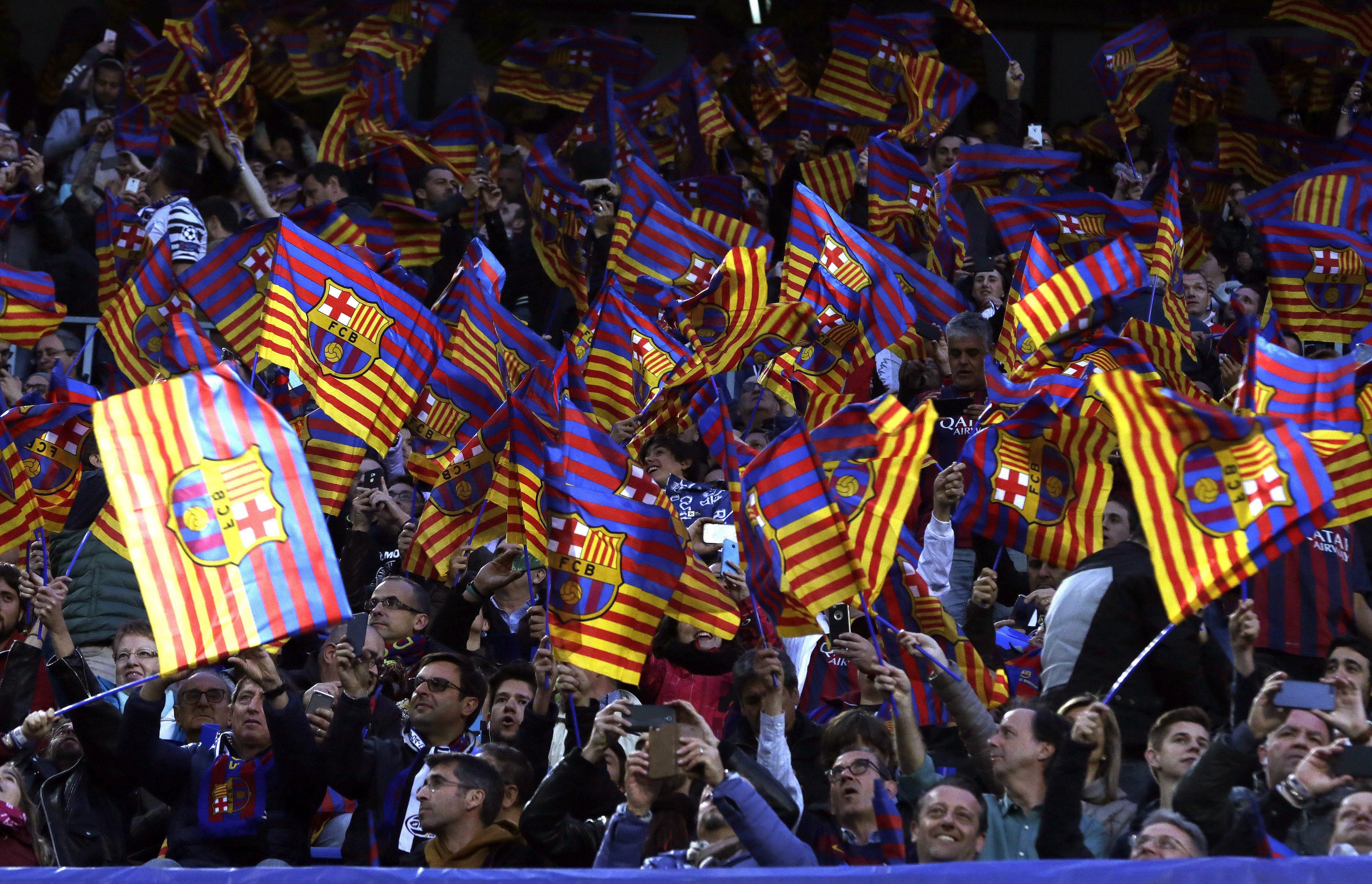 La LFP denuncia insultos de la afición del Barça al Espanyol