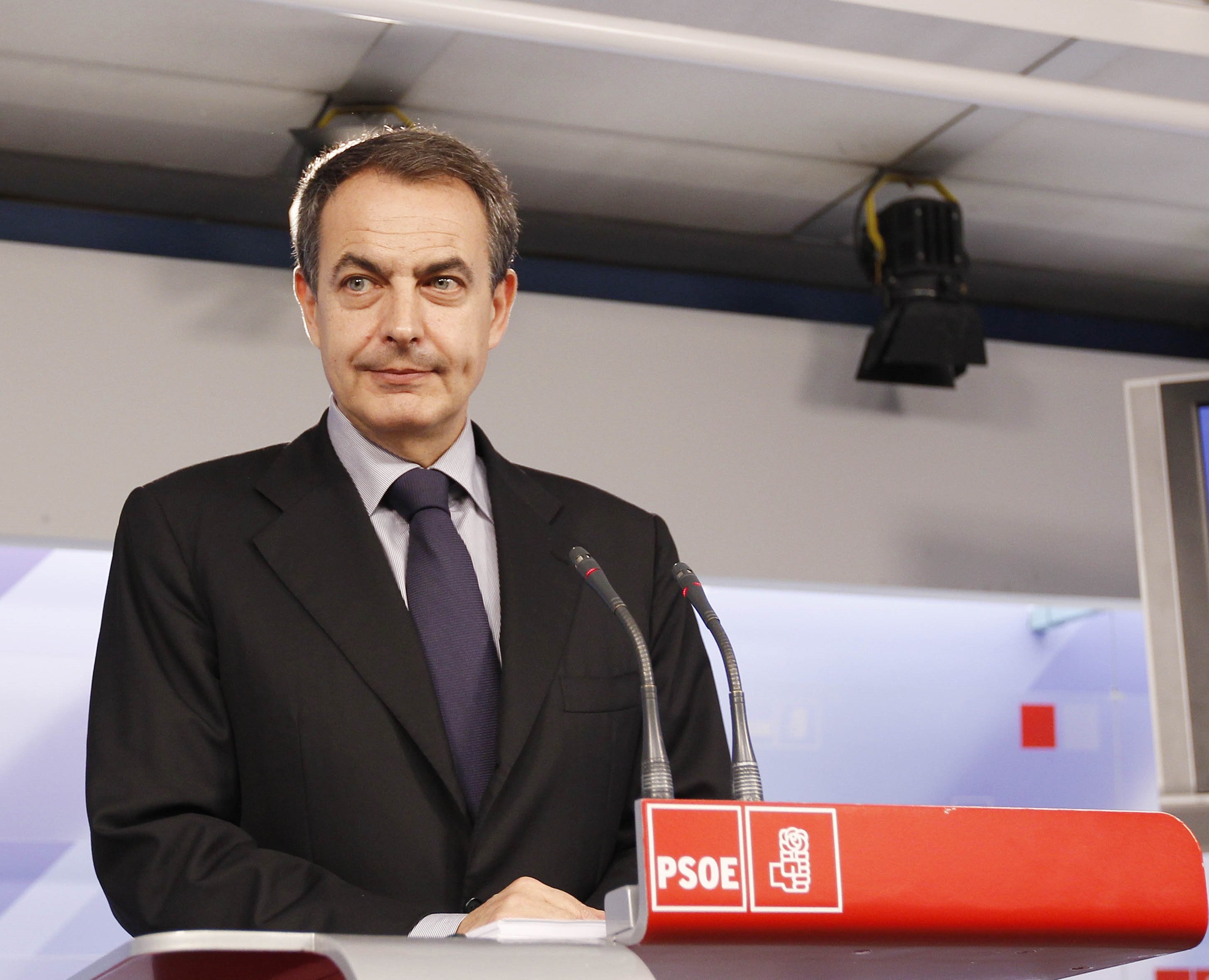 Zapatero: "Fraga estava més lluny de Carrillo que Casado de Junqueras"