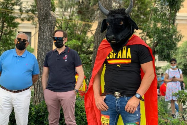 manifestacion contra indultos cabeza toro EN
