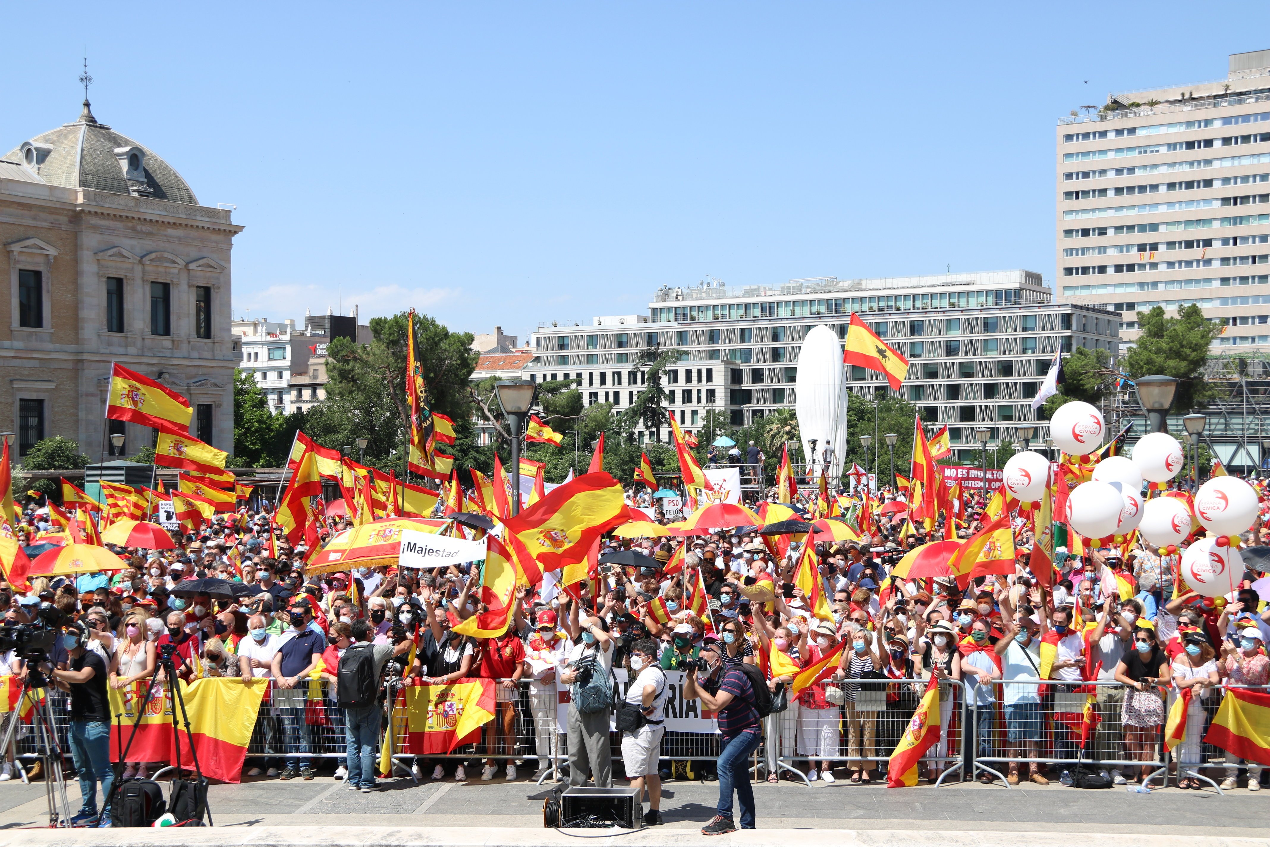 ¿La izquierda española está demasiado pendiente de la extrema derecha?