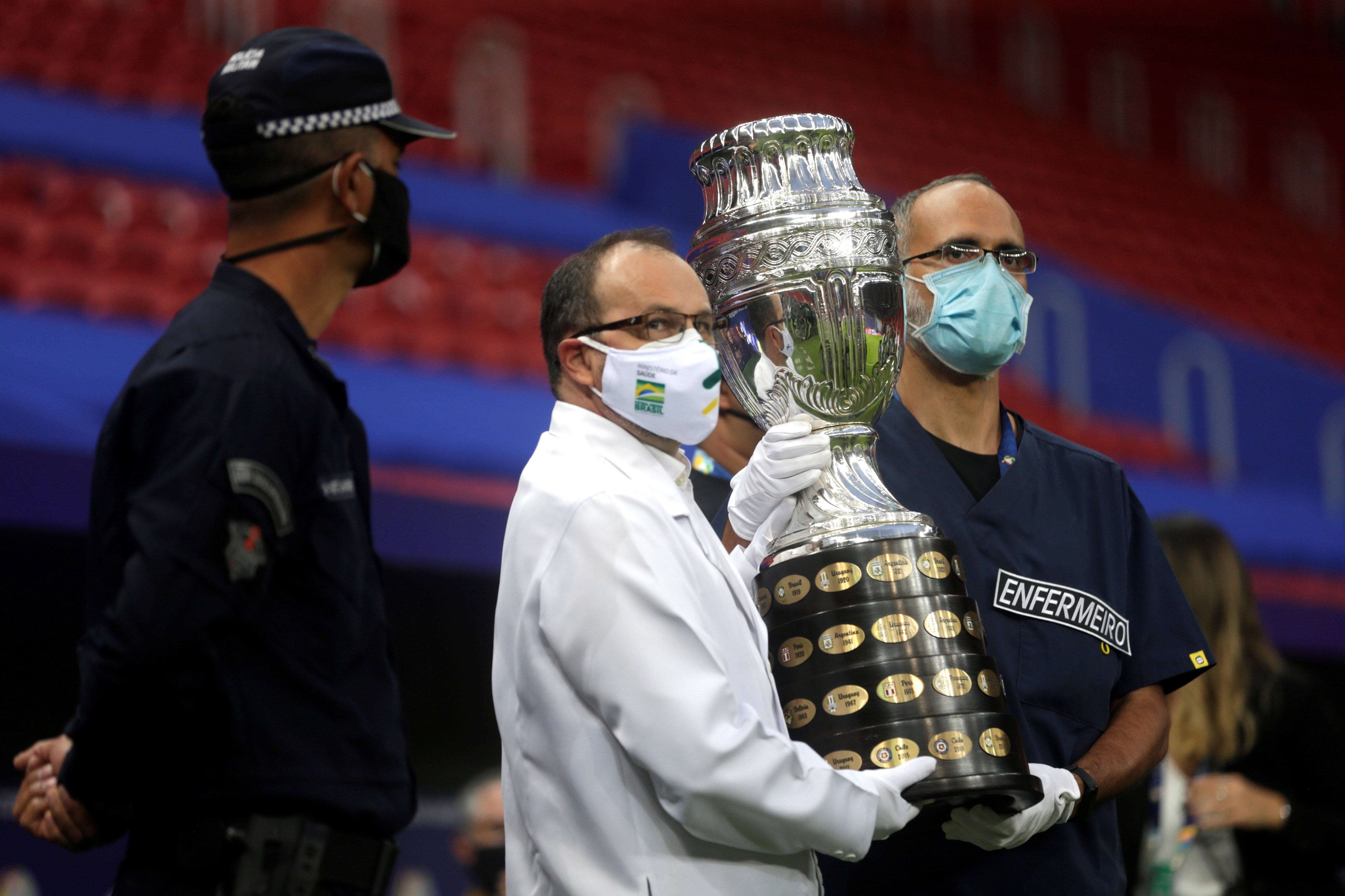 Empieza la Copa América y Brasil ya impresiona