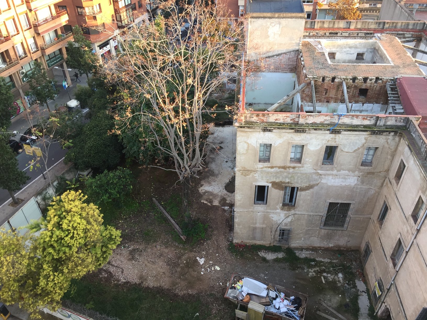 El Arzobispado frena el discutido proyecto de residencia de Can Capellanets