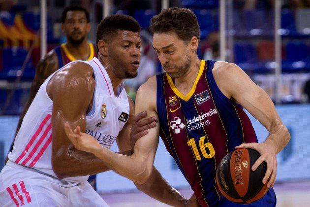 Tavares Gasol Barca Real Madrid baloncesto EFE