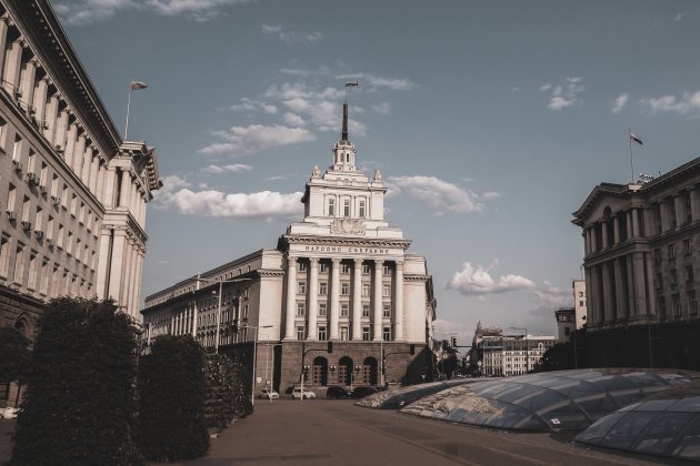 parlamento bulgaria unsplash