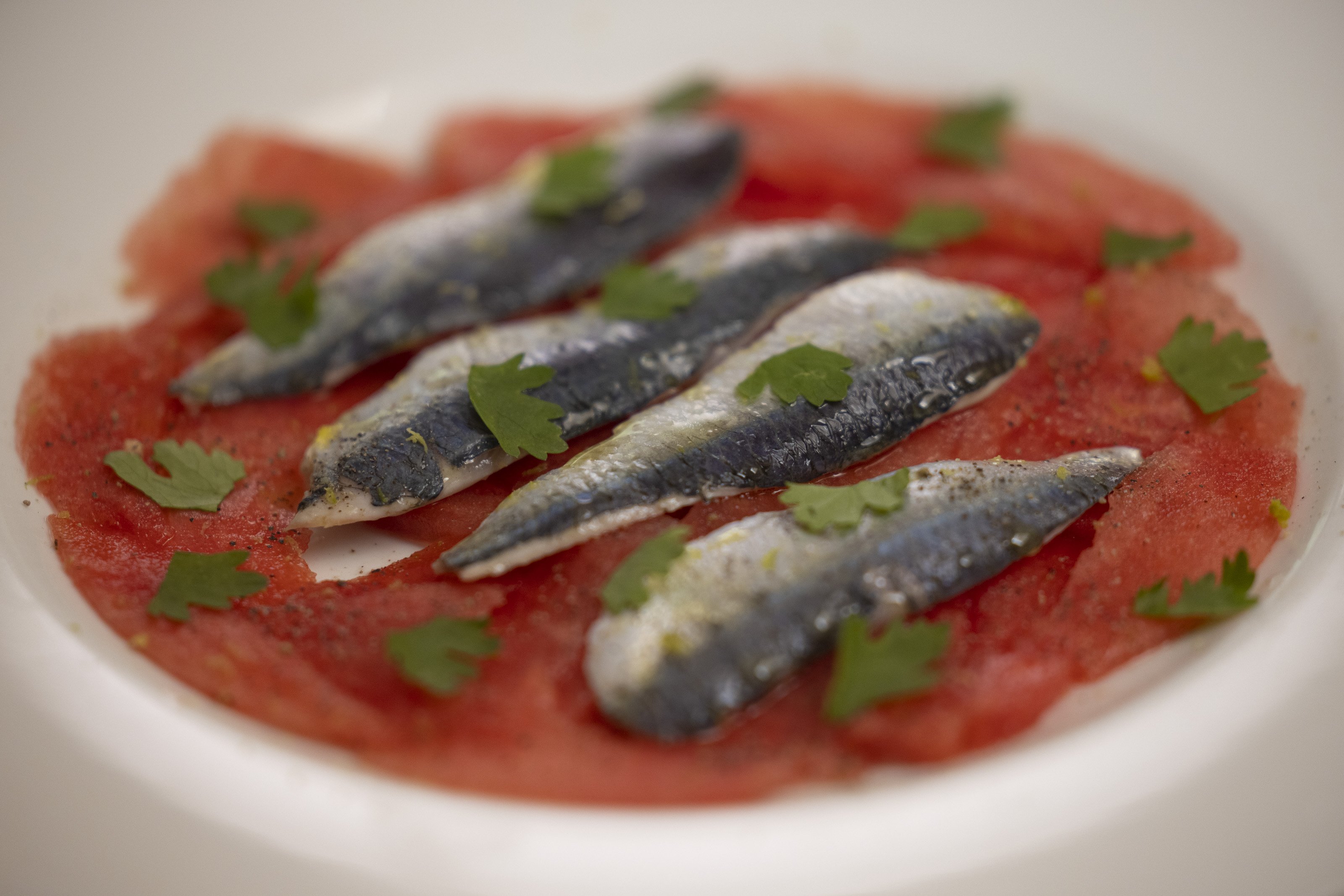 Sardinas con sandía