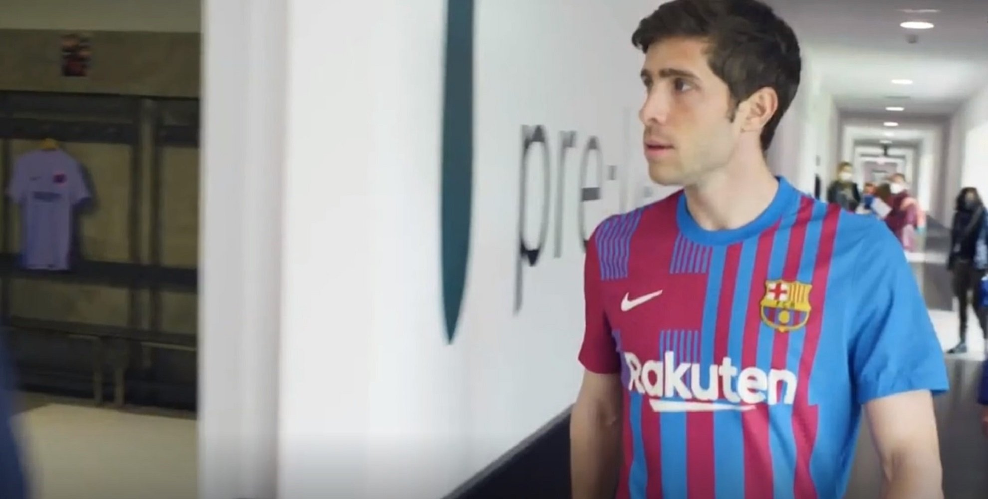 Segunda camiseta Barca lila captura