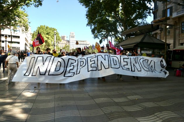 Protesta, Liceo, Pedro Sánchez, pancarta independencia, La Rambla - Montse Giralt