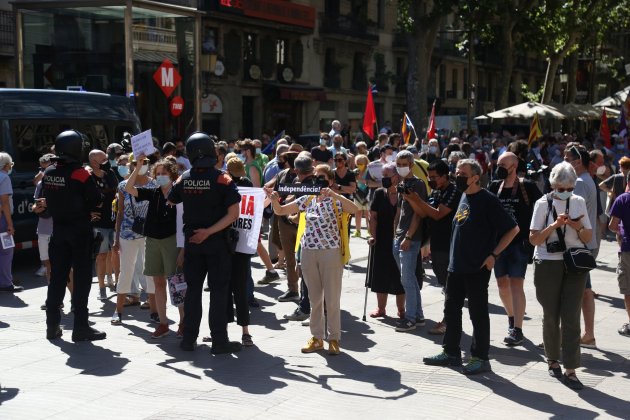 Protestas Liceo, Pedro Sánchez, Protestas davnat del mossos Independencia Montse Giralt