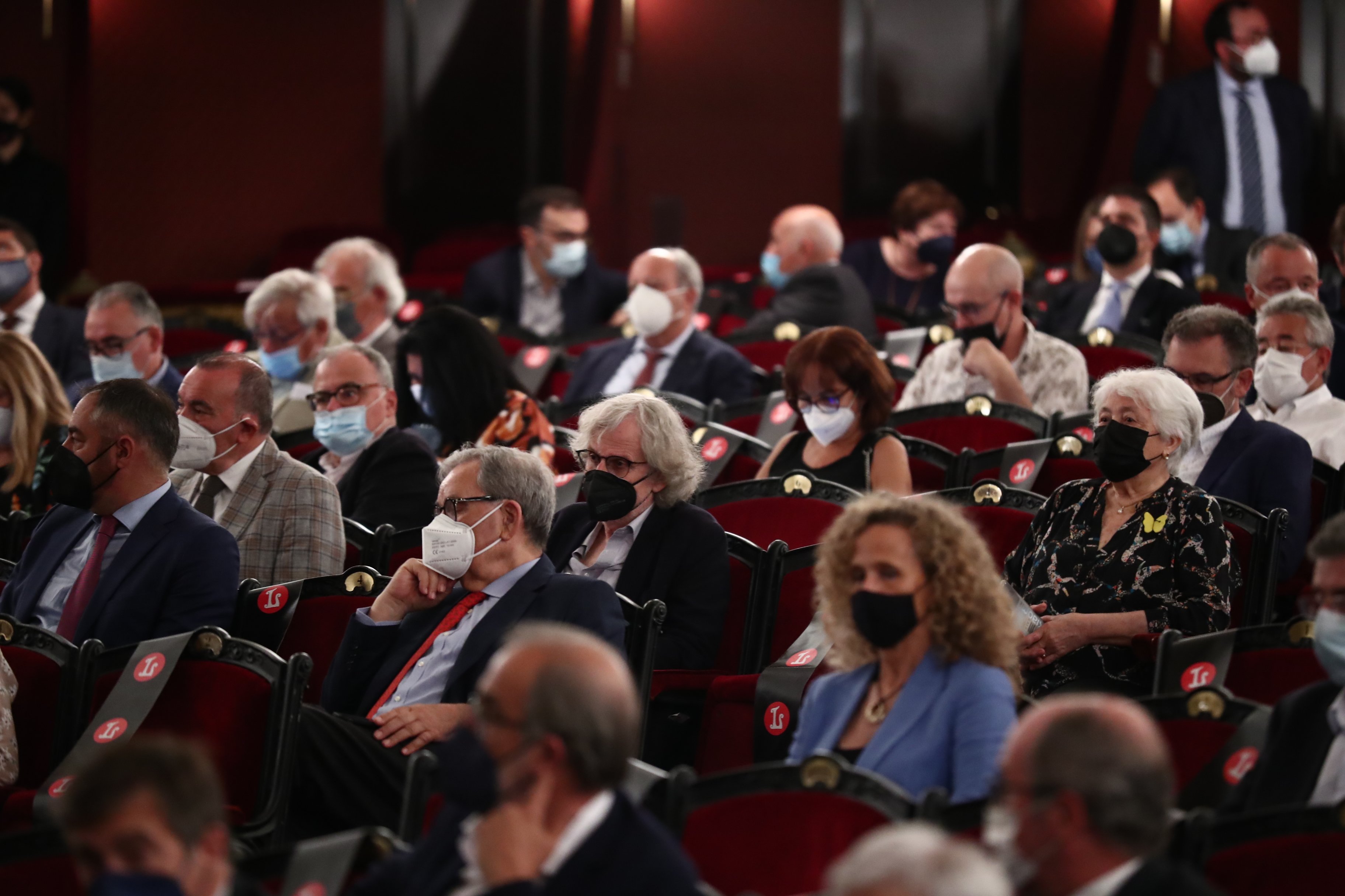 Acto Liceu platea, publico con lazos amarillos  Guiomar Amell  Moncloa
