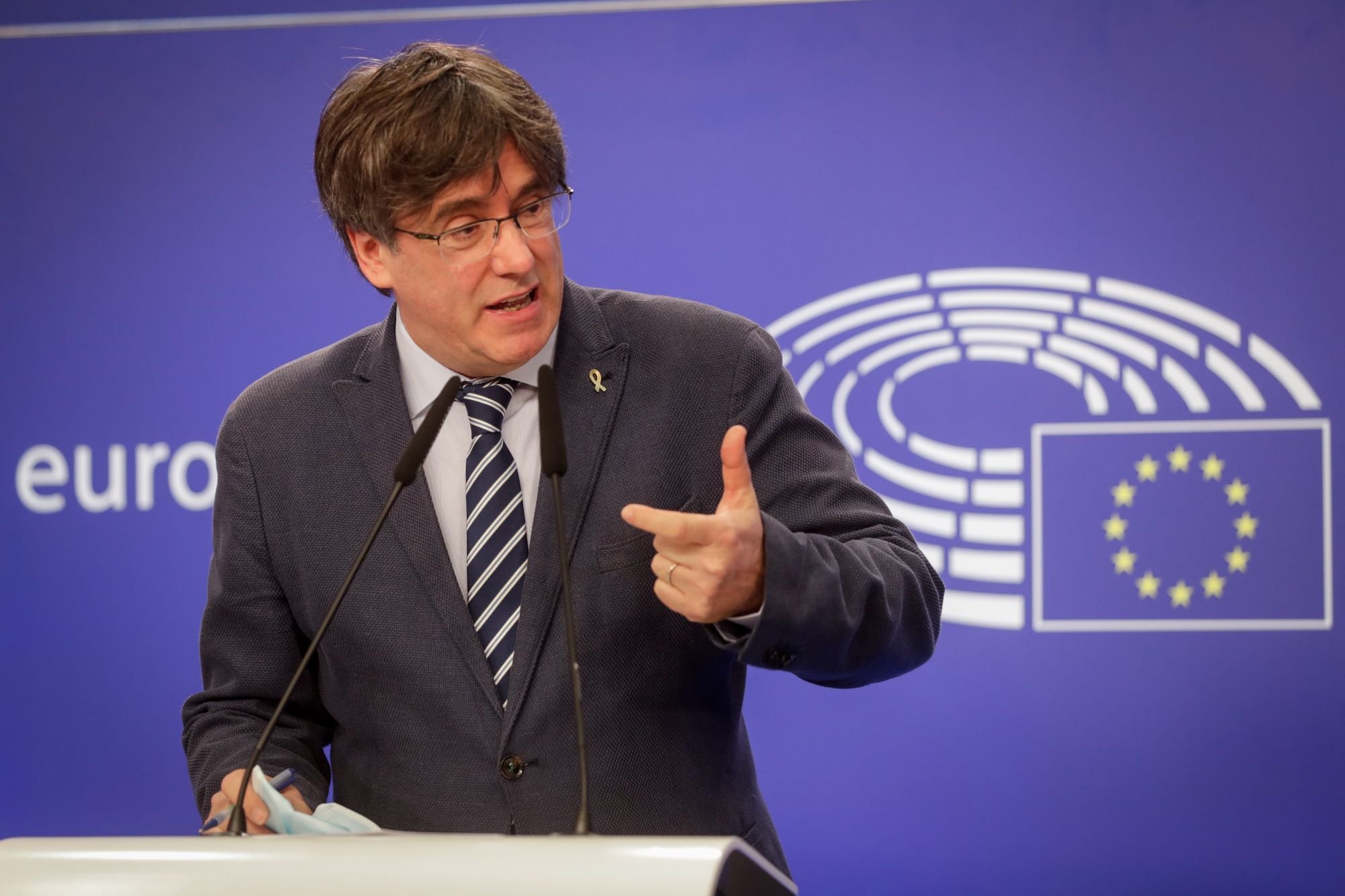 Puigdemont lleva a Europa el veto español a los hidroaviones franceses