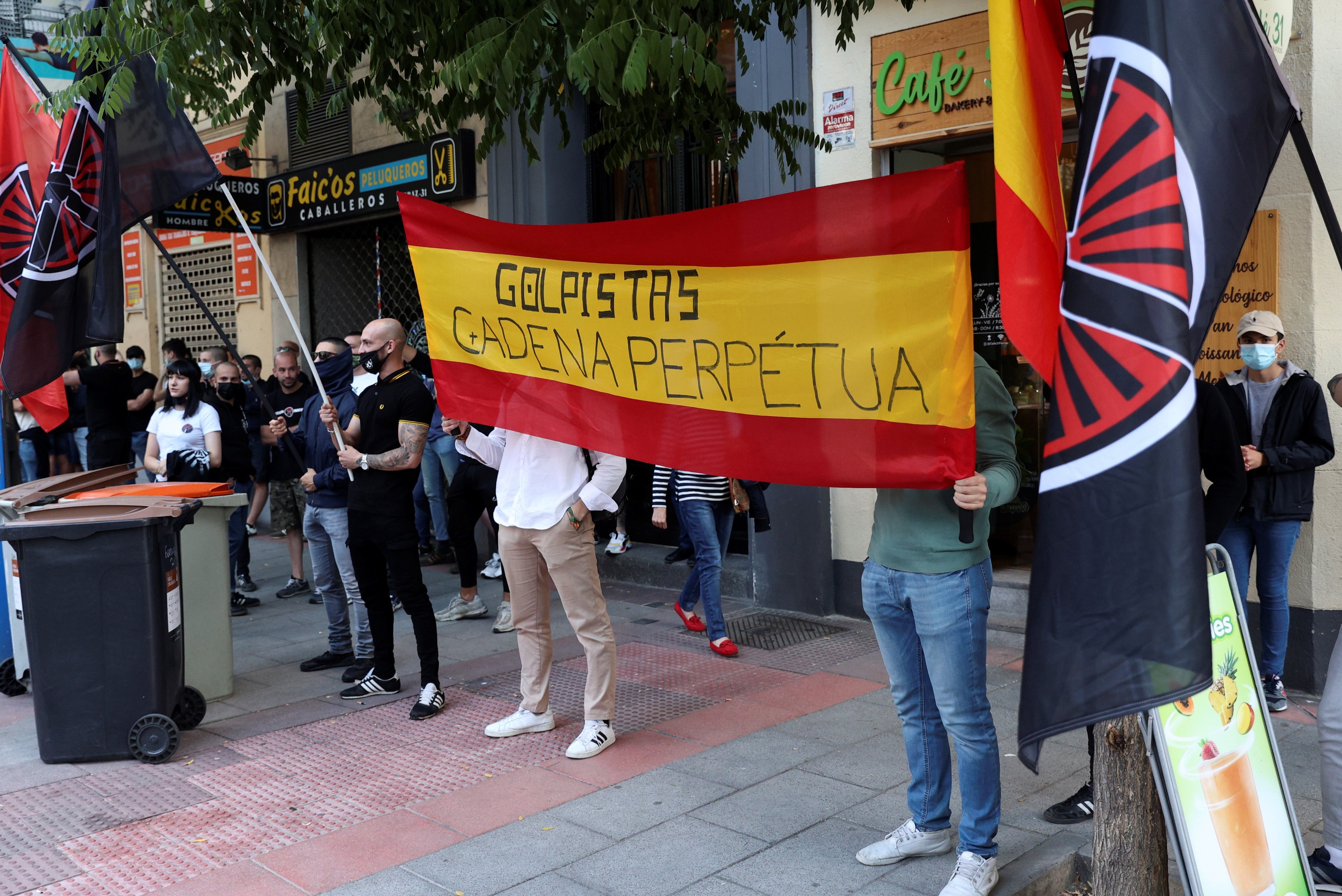 Bastió Frontal protesta EFE