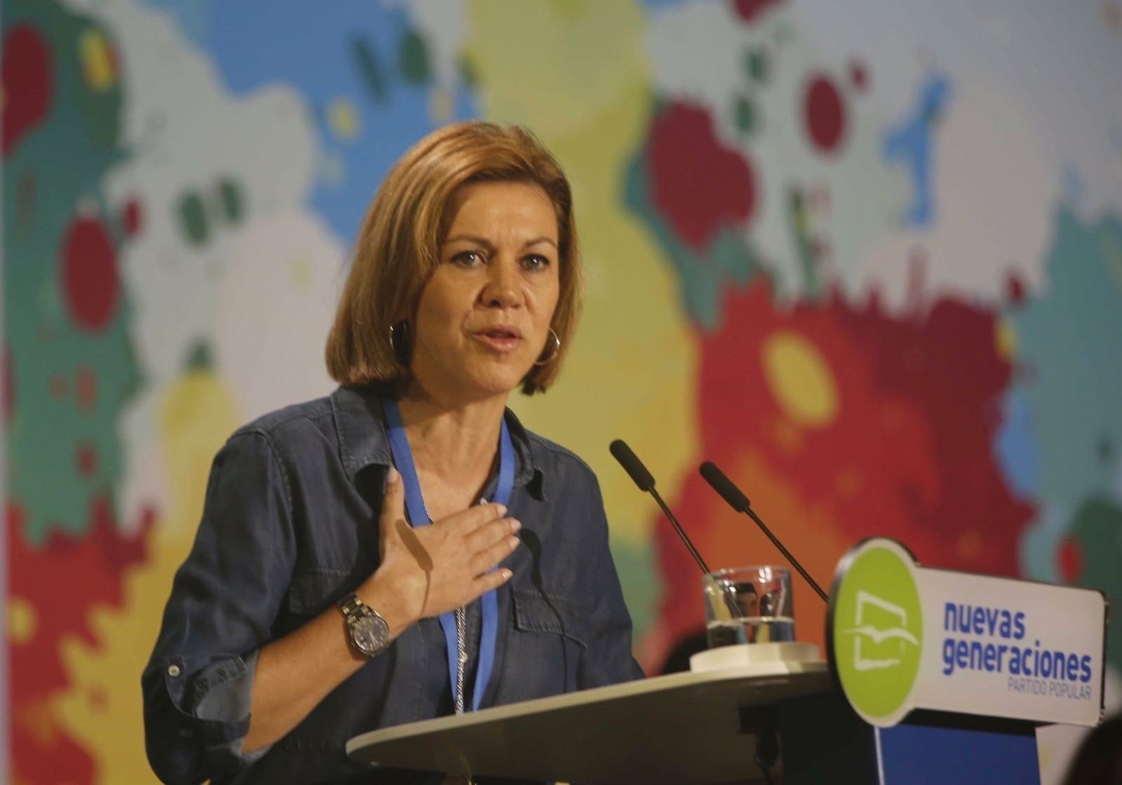 Cospedal asegura que los independentistas "no saben qué es la democracia"