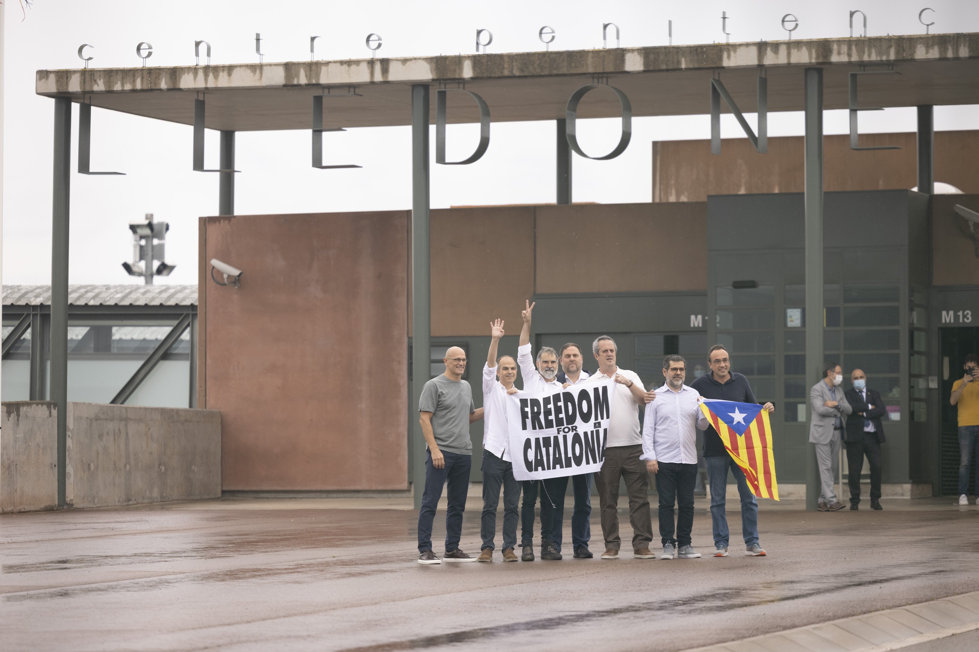 Court rejects petition by Cs and Vox for interim return to jail of Catalan prisoners