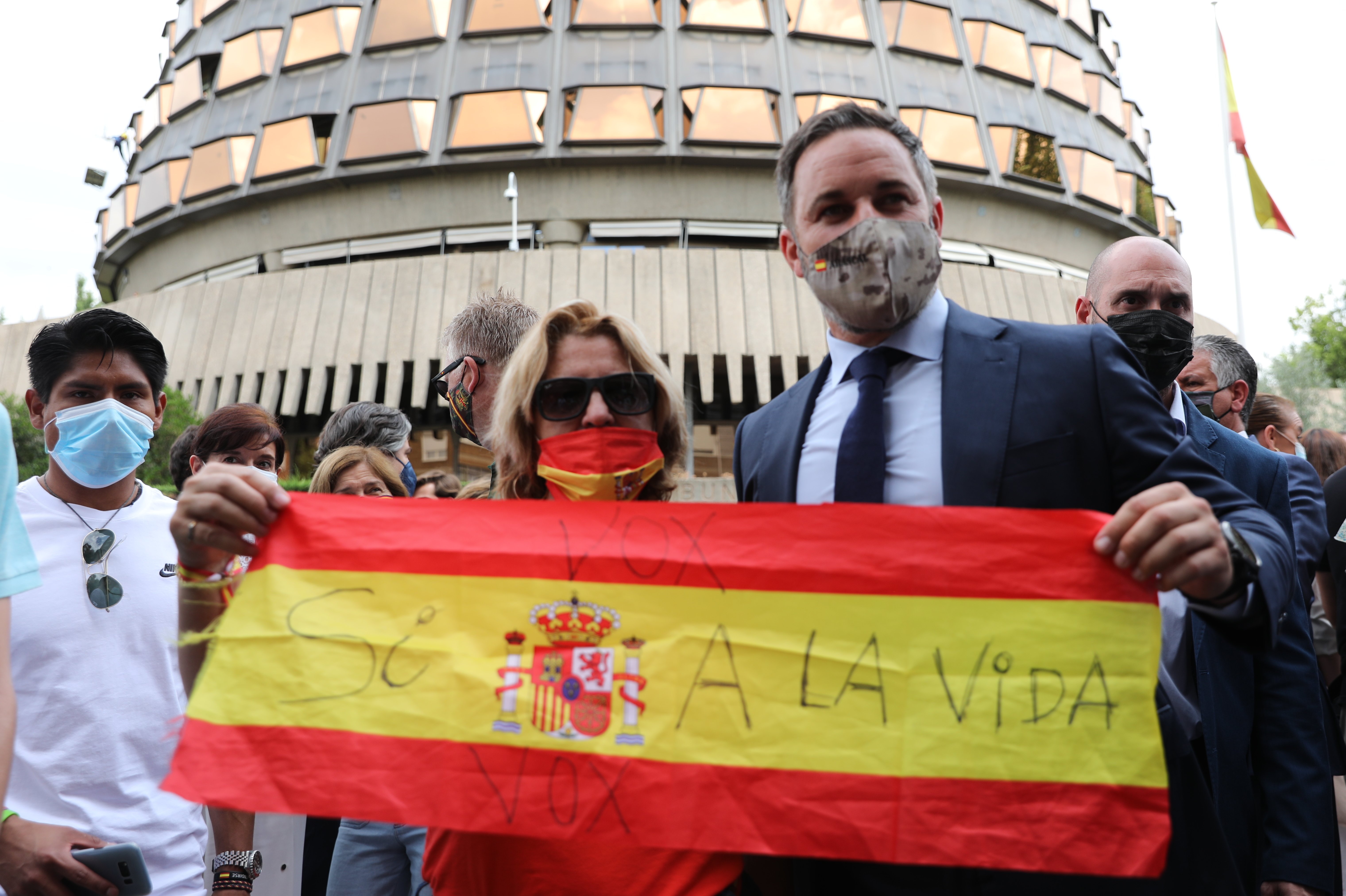 El Constitucional admet a tràmit el recurs de Vox contra la llei de l'eutanàsia