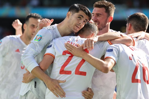 España celebra gol Eslovaquia EFE