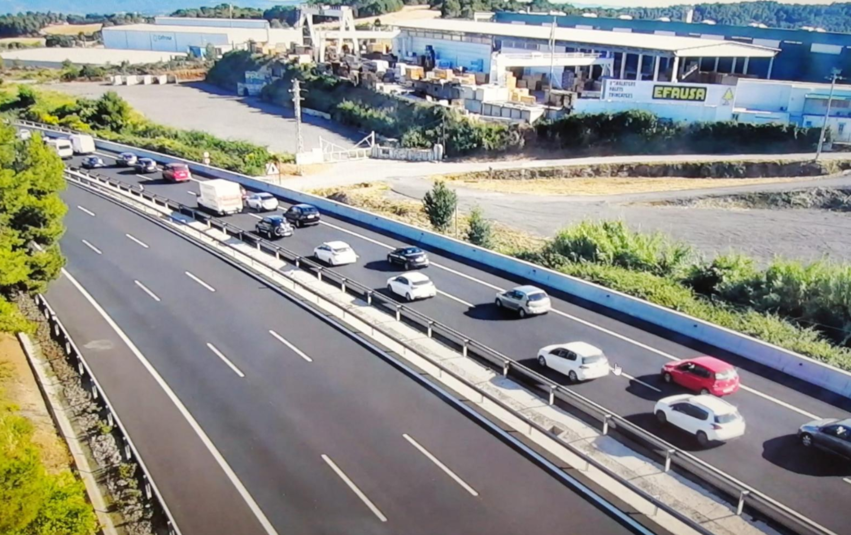 Cues de fins a 24 quilòmetres en la tornada del pont de Sant Joan