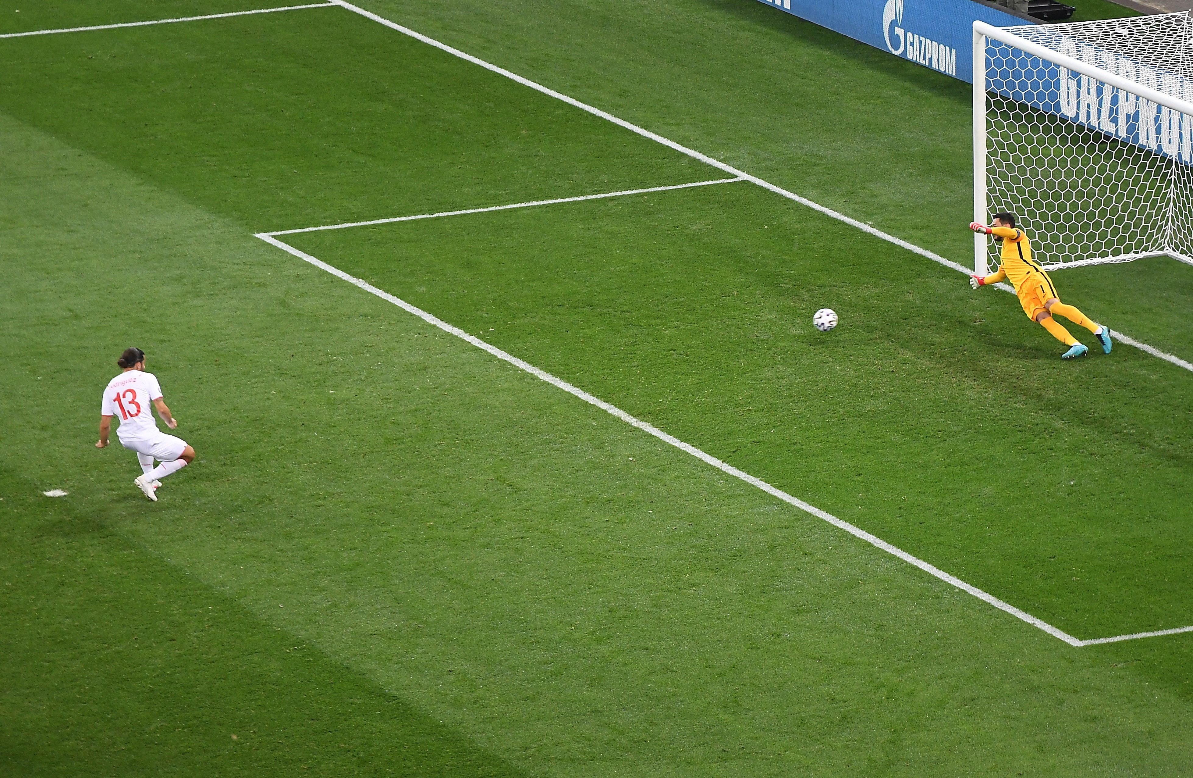 França celebrant un gol contra Suïssa