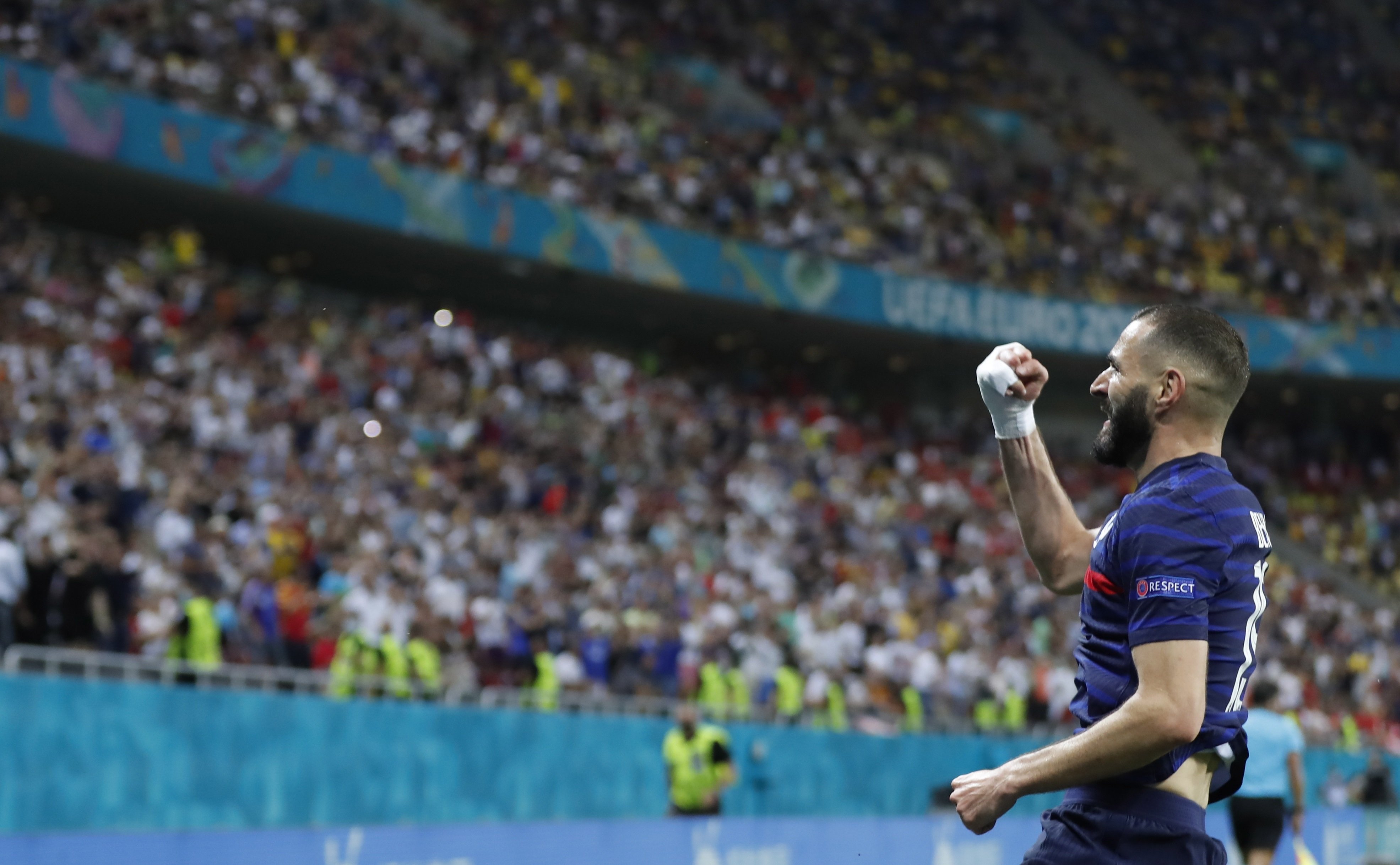 Karim Benzema celebrant un dels seus gols