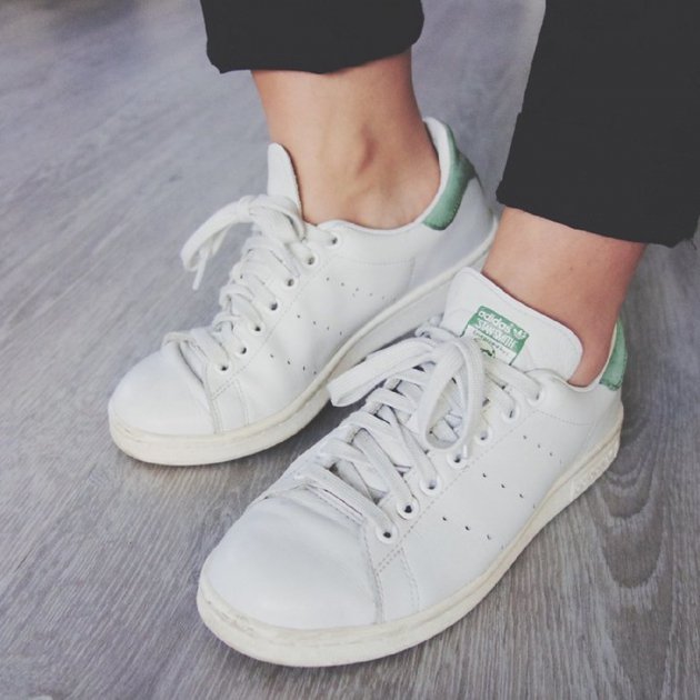 Decathlon tiene unas deportivas clavadas a las Adidas Stan Smith