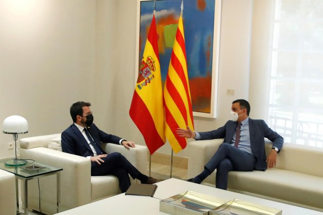 Pere Aragonès Pedro Sánchez primera reunión Moncloa EFE