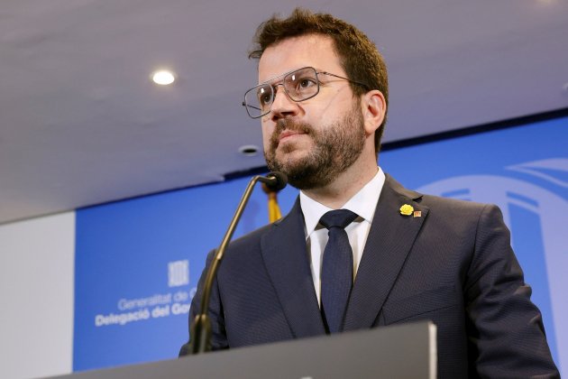 comparece aragonès después reunión sanchez mesa dialogo / Efe