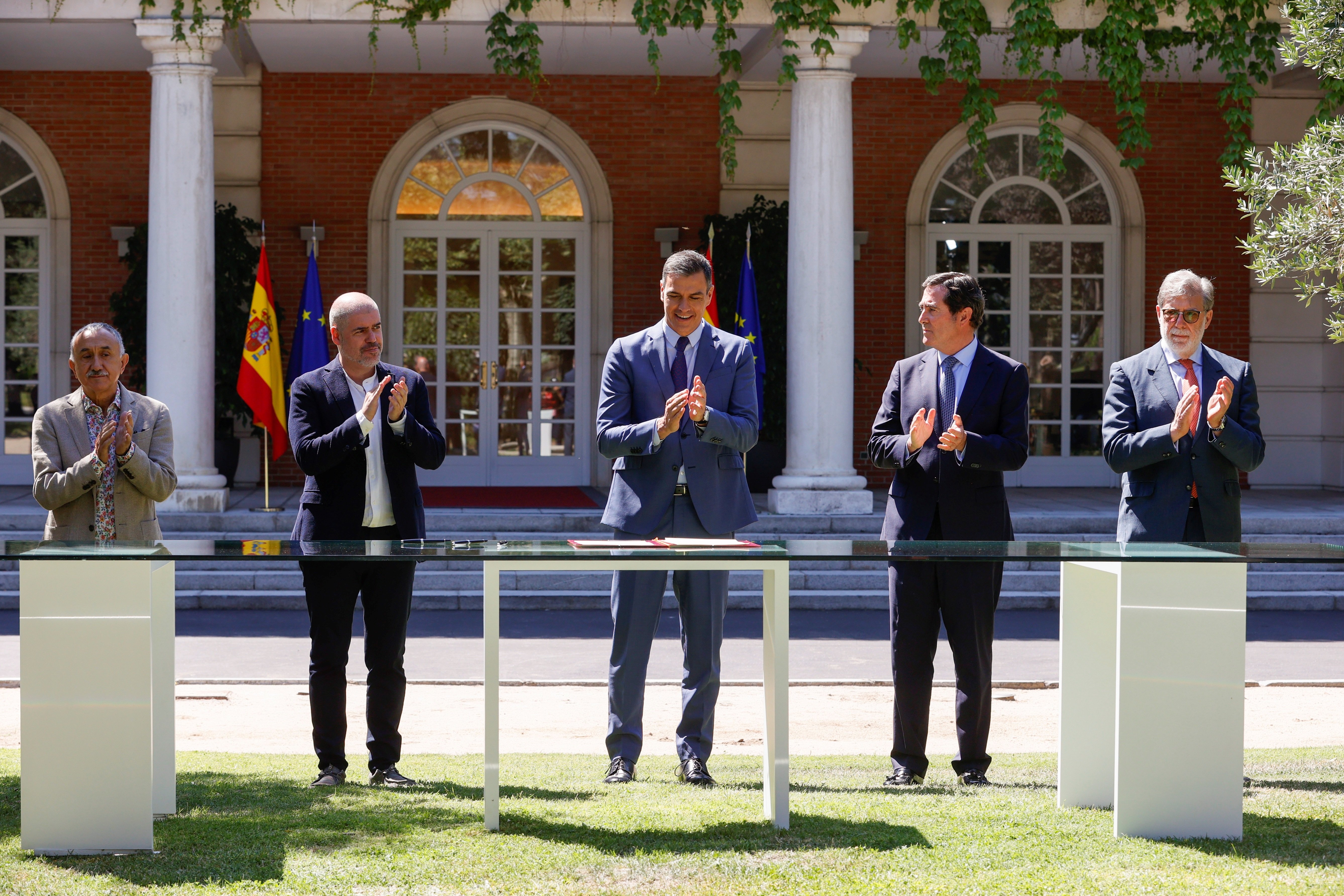 Pedro Sánchez Pepe Álvarez Unai Sordo Antonio Garamendi Santiago Aparicio reforma pensiones - Efe