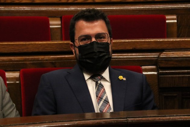 Pere Aragonès en el pleno del Parlament   ACN