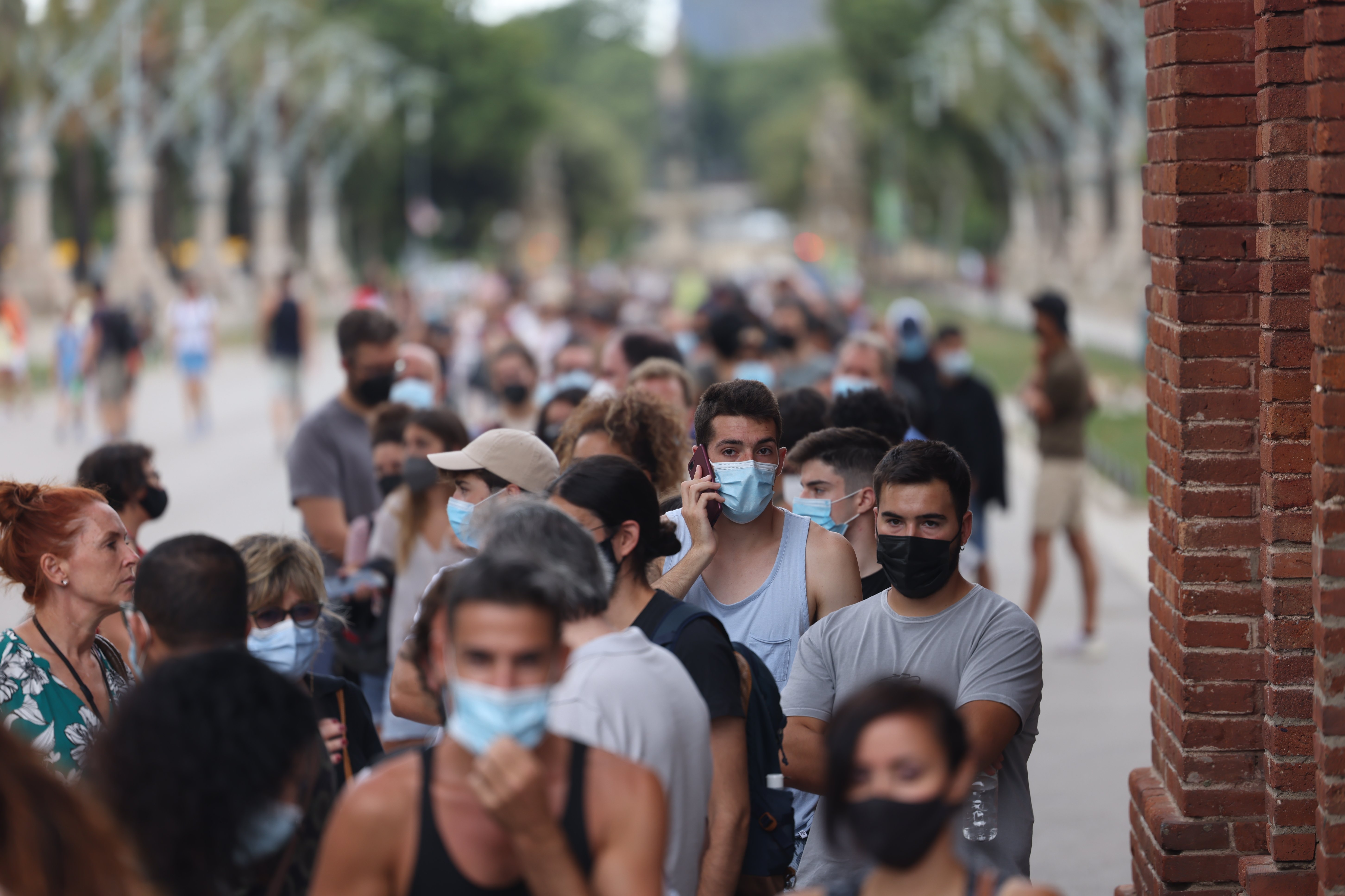 ¿De quién es culpa la escalada de la covid en Catalunya?