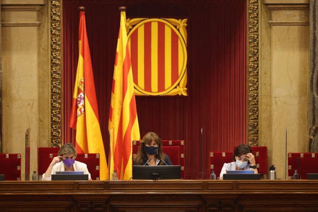 Laura Borràs presidiendo el pleno del parlament - Sergi Alcàzar