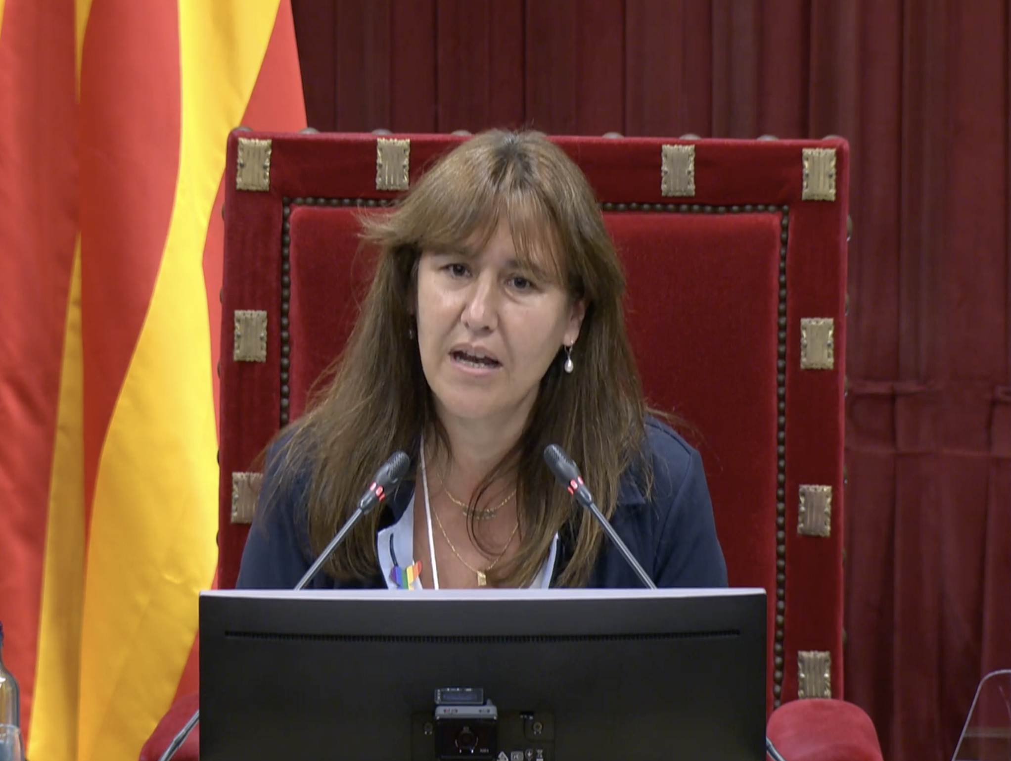 Tirón de orejas de Borràs a Vox: "Al Parlament se viene a hablar, no a amenazar"