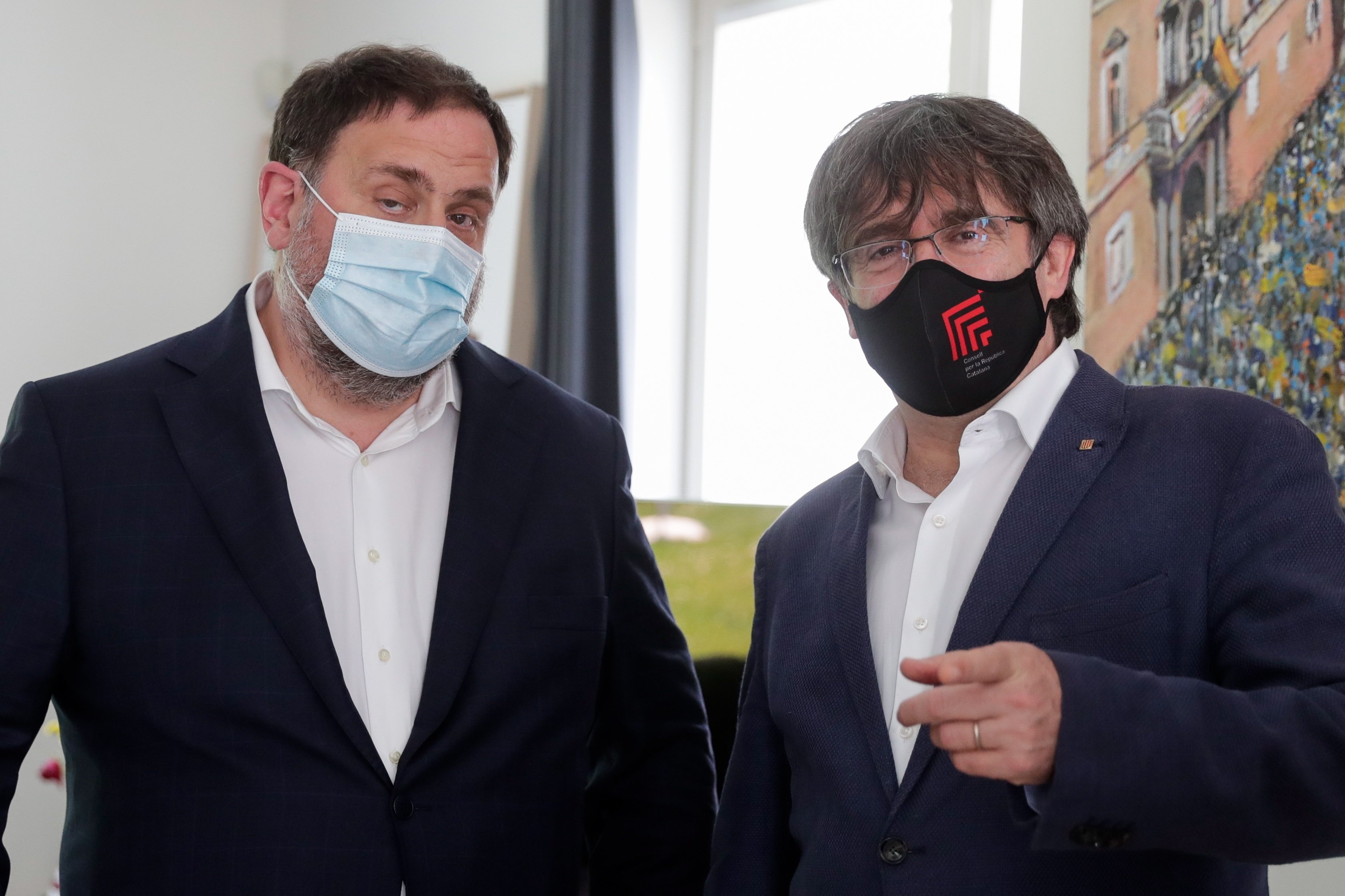 oriol junqueras carles puigdemont casa republica waterloo   efe (2)