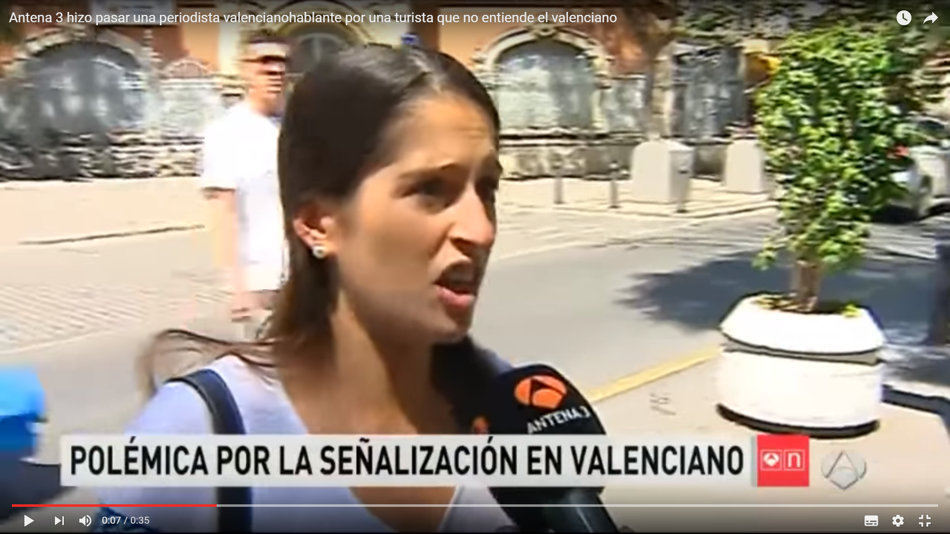 Antena 3 hace pasar a una periodista valencianoparlante por una turista que no entiende valenciano