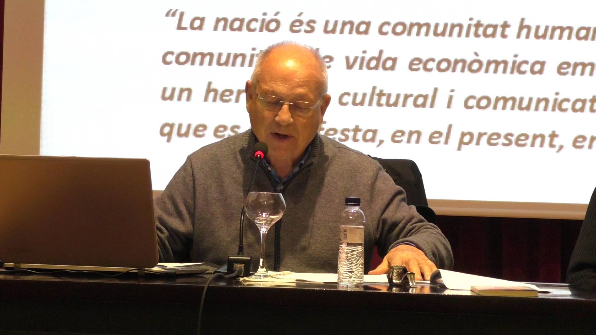 La vella guàrdia independentista carrega contra la CUP