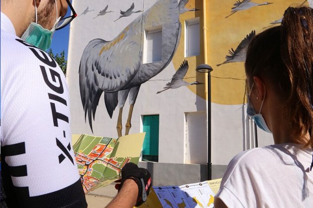 grúa|grulla enciclopedia mural 3