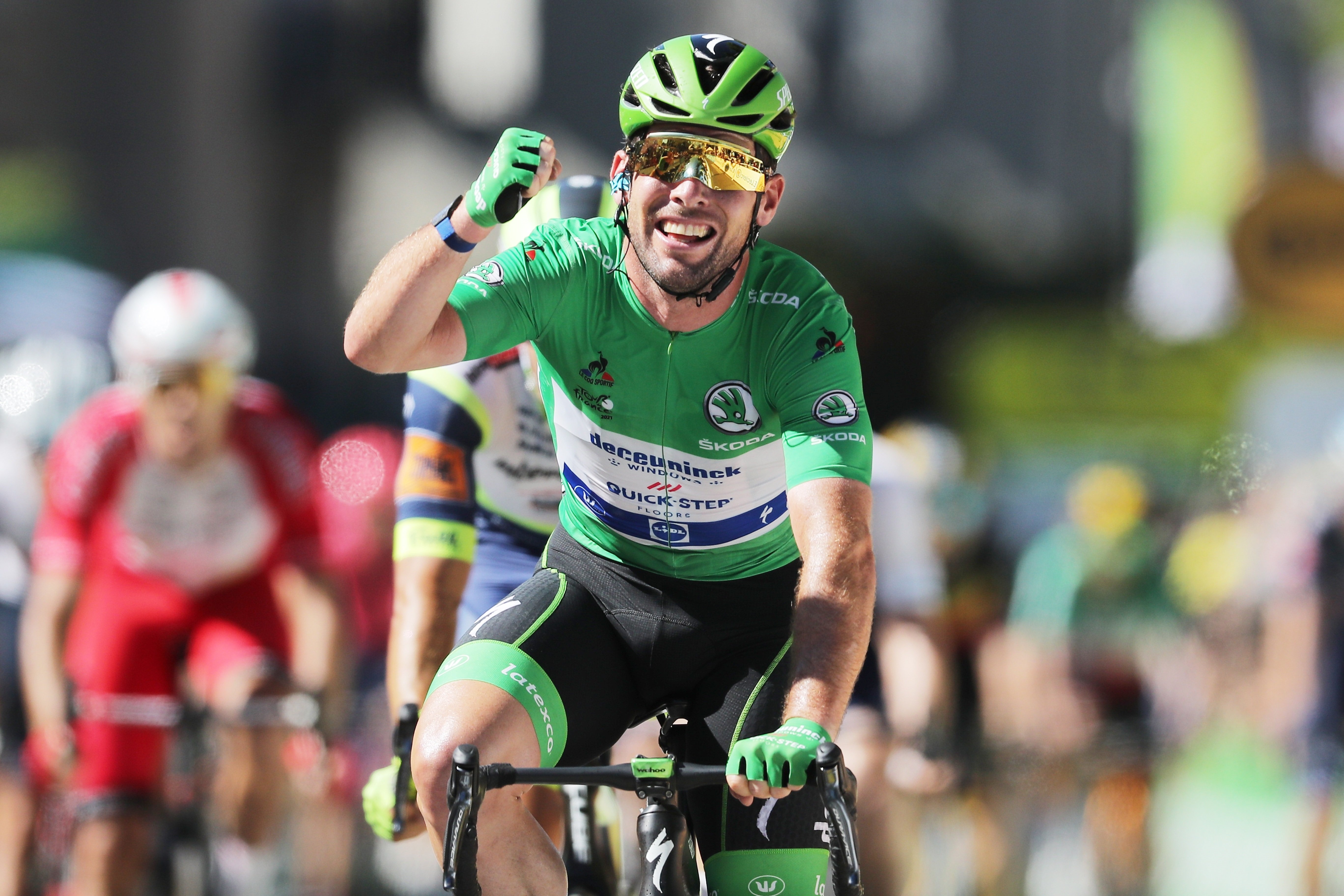 Cavendish guanya a Carcasonne i ja és història absoluta del Tour amb Eddy Merckx