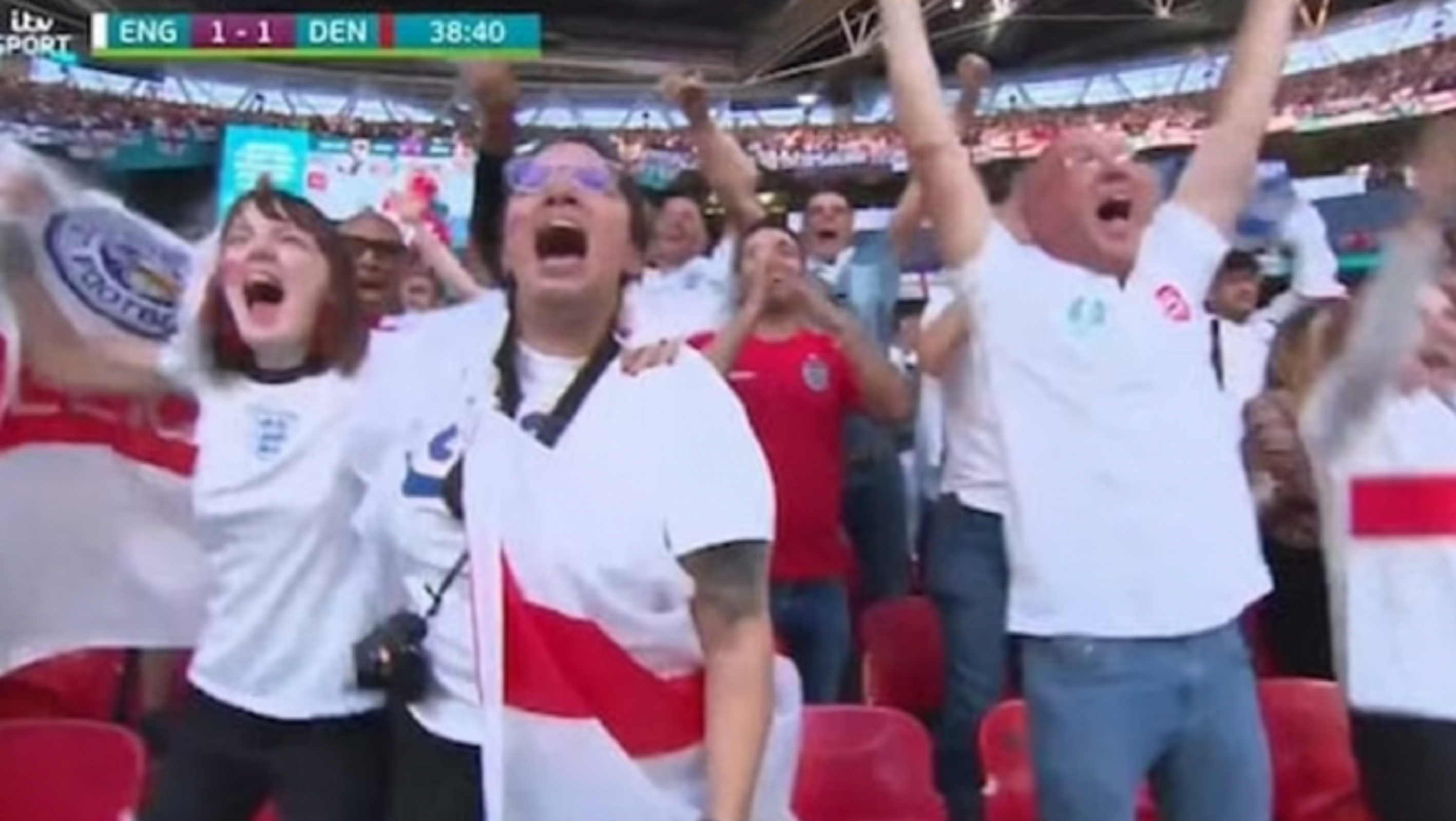 L'aficionada acomiadada després de ser agafada en Wembley / ITV SPORT