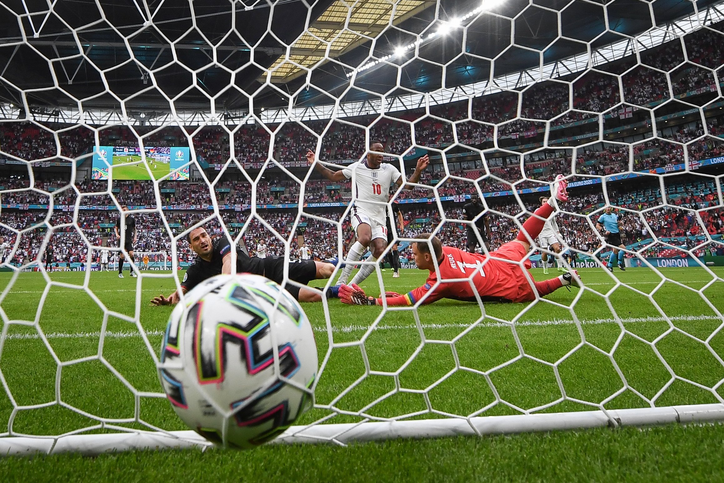 Itàlia i Anglaterra se citen a la final d'una Eurocopa per al record