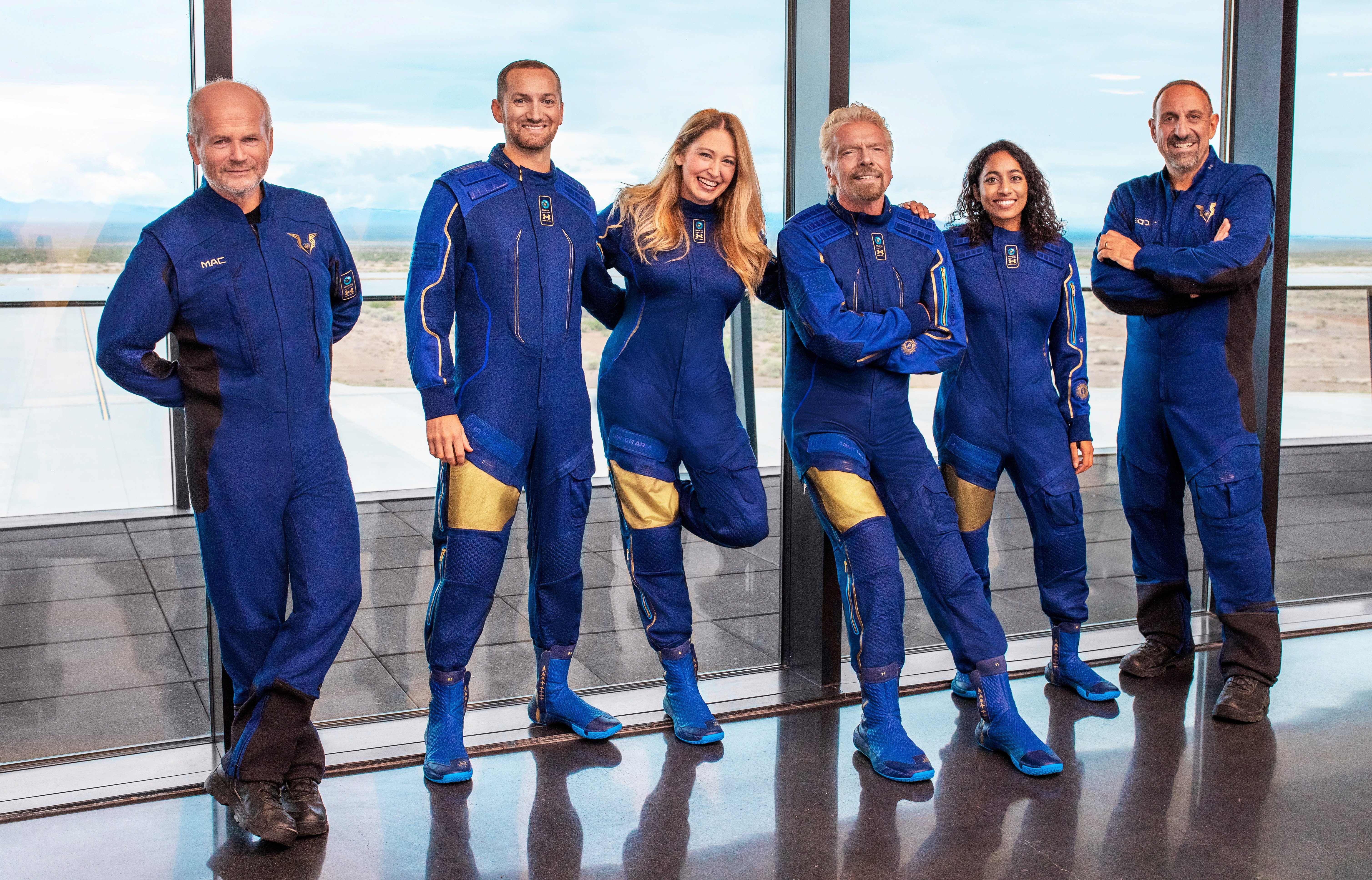 Competició espacial: Virgin s'avança a Bezos i viatja aquest diumenge a l'espai