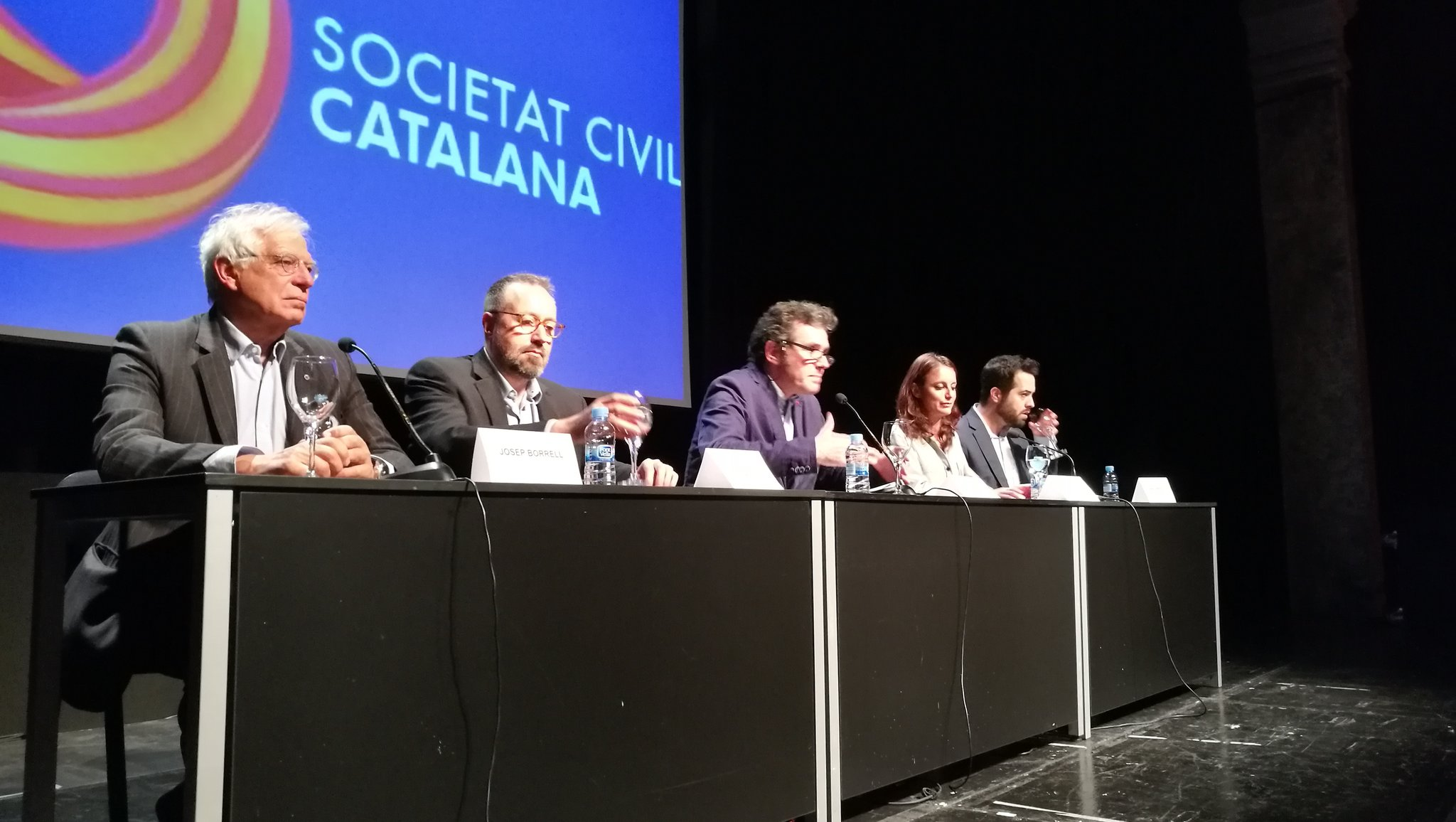 Aquelarre unionista para contrarrestar el procés en Madrid