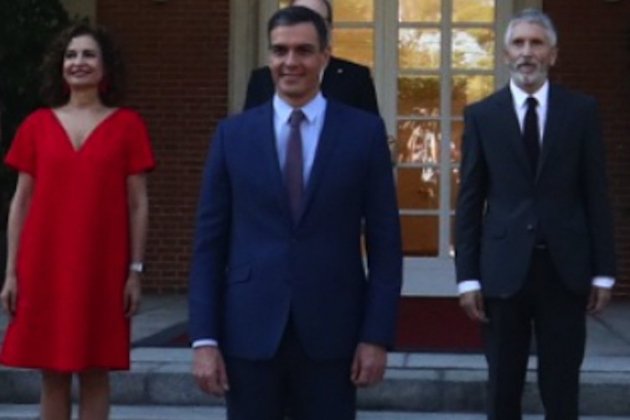 Miquel Iceta no se le viene en la foto del nuevo gobierno de Pedro Sánchez @desdelamoncloa