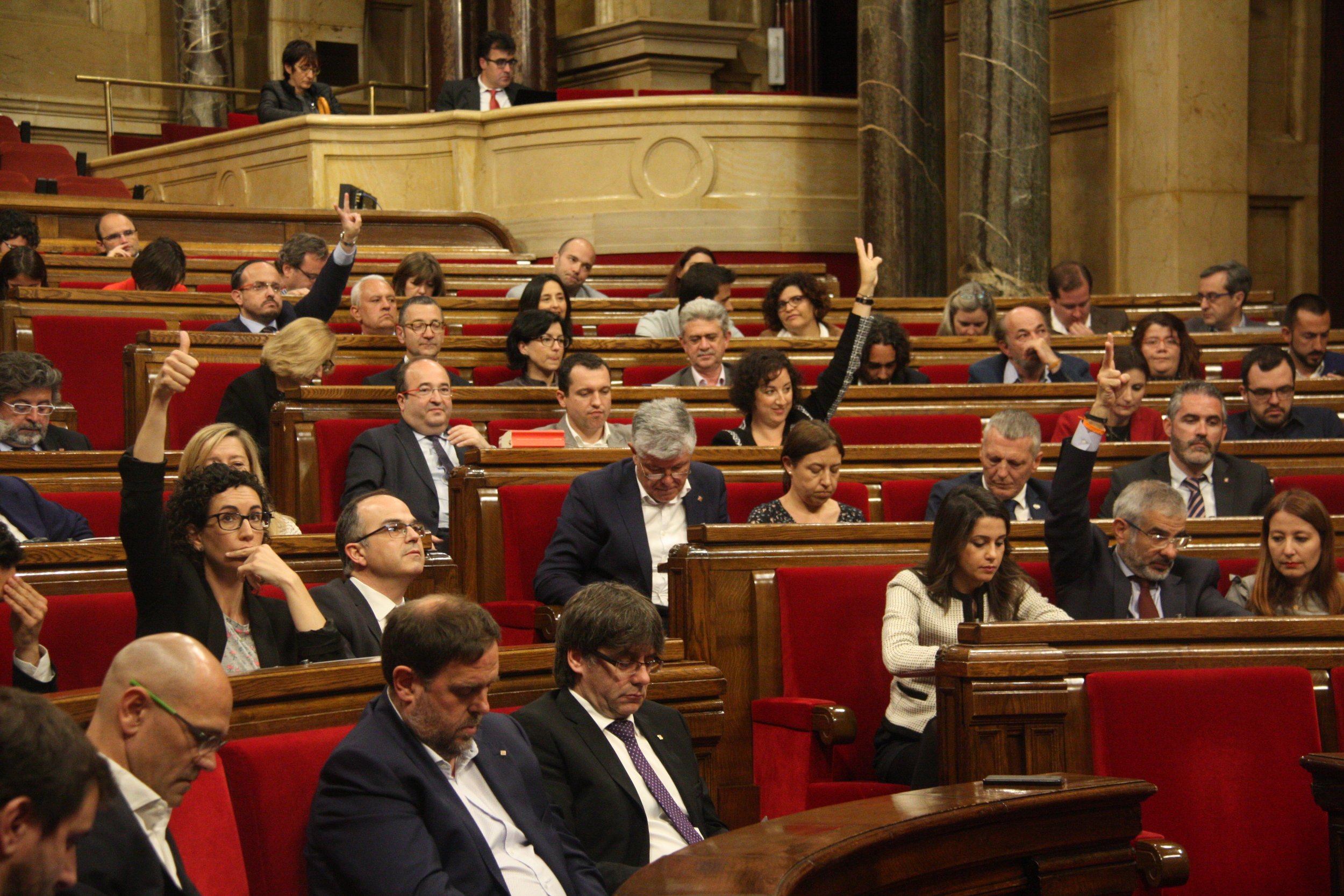 El Parlament aprova el nou impost als béns de luxe