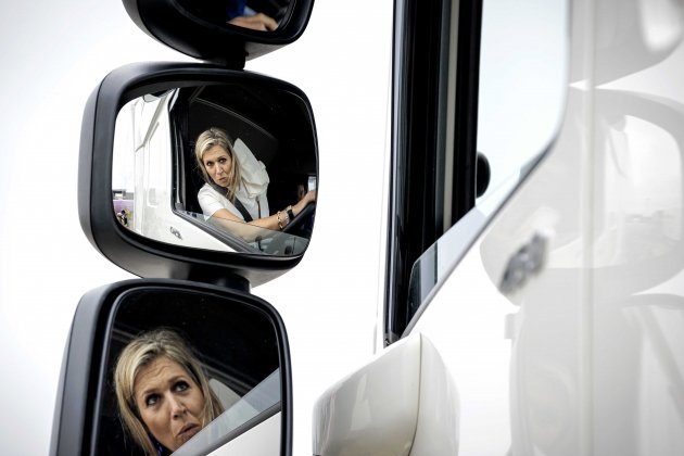 Máxima de Holanda camioneros EFE Máxima de Holanda camioneros EFE