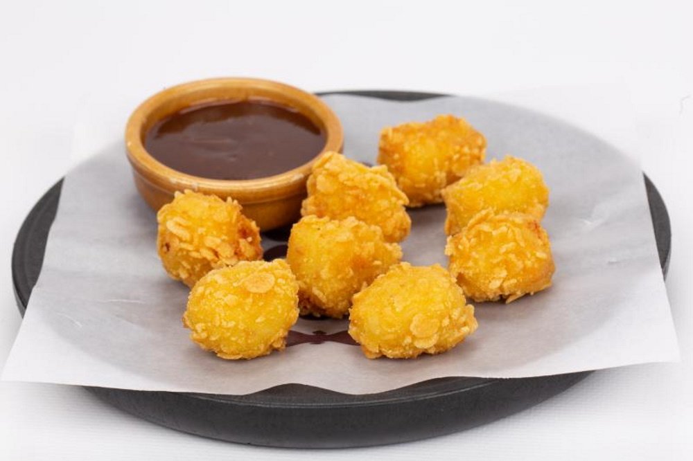Grupo Restalia y NeWind Foods introducen proteína vegetal en los 100 Montaditos