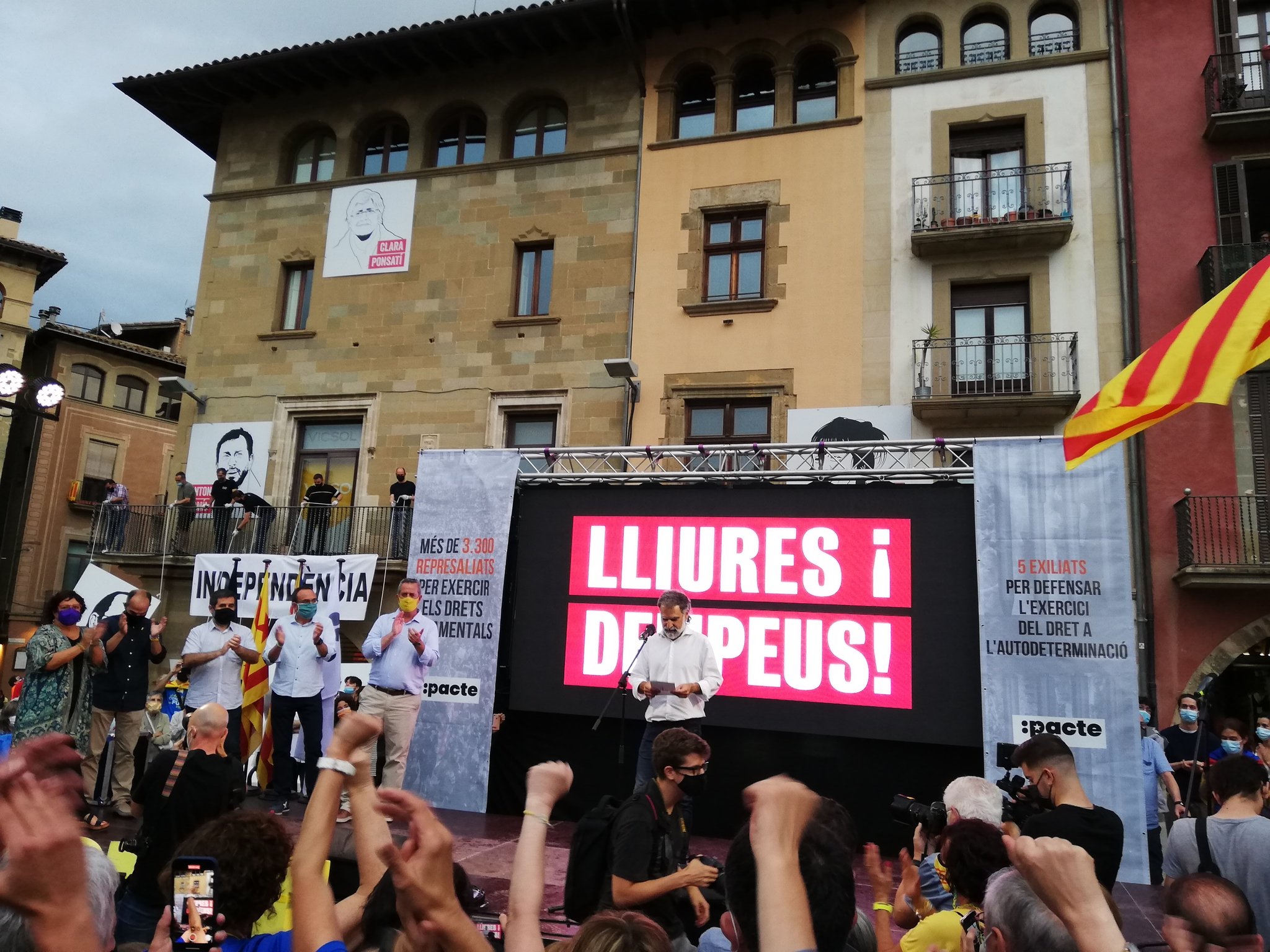 Omnium Cultural Osona Jordi Cuixart Joaquim Forn Jordi Sánchez Dolors Bassa Jordi Turulljfif