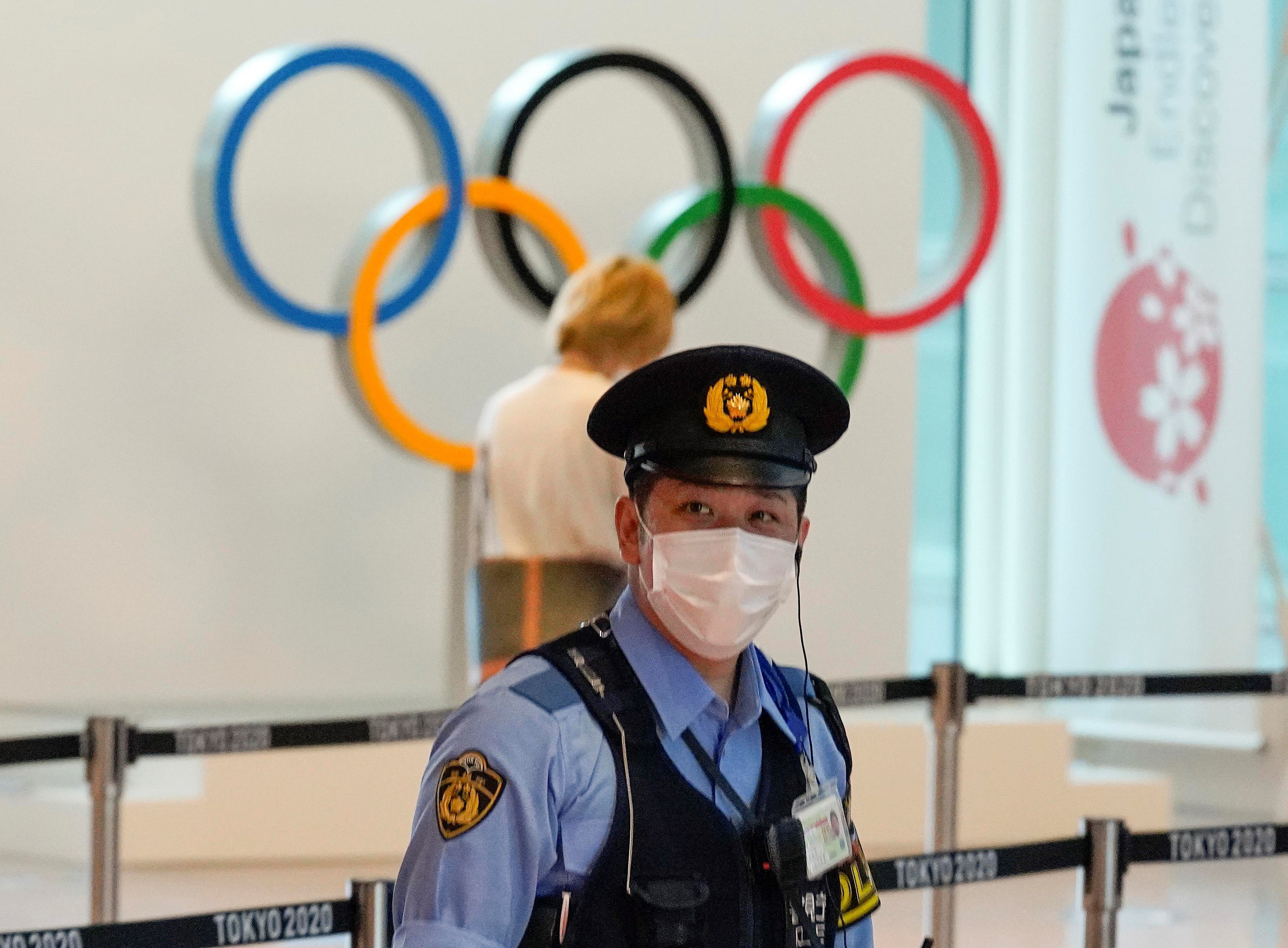 Detingut un treballador uzbek acusat de violar una companya als Jocs Olímpics