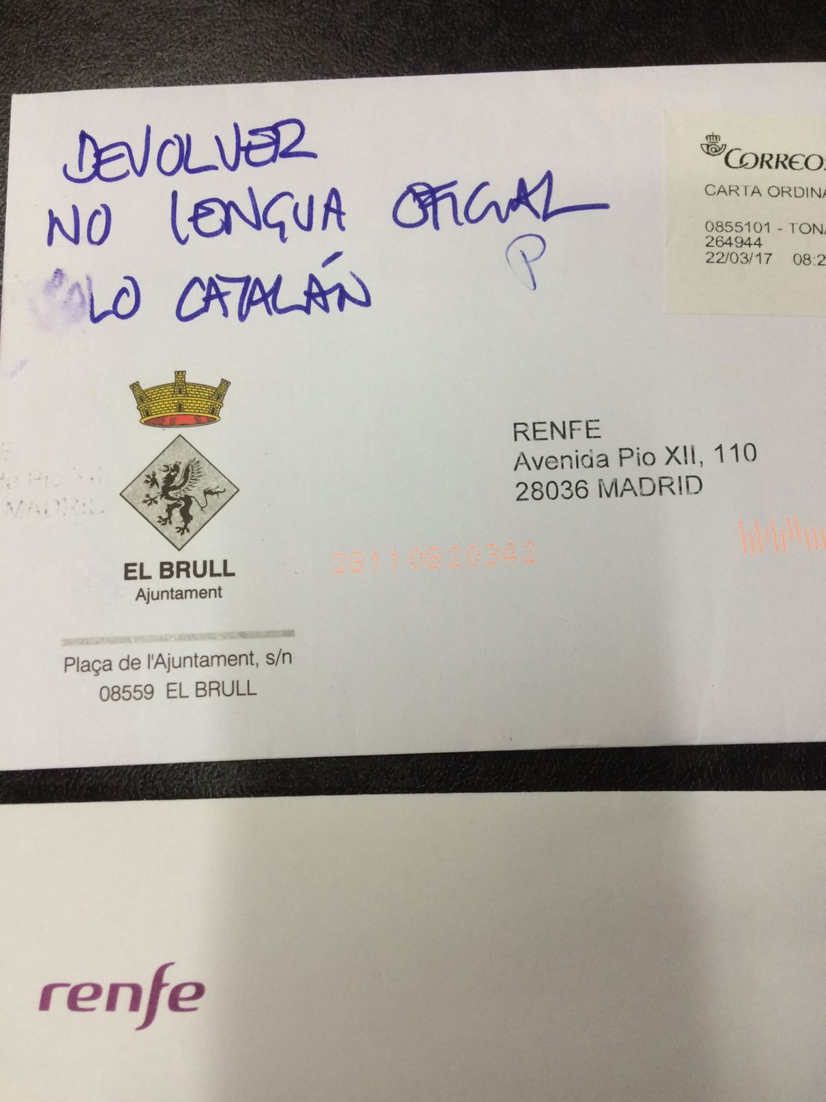 Renfe devuelve una carta al ayuntamiento de El Brull (Osona) por estar en catalán