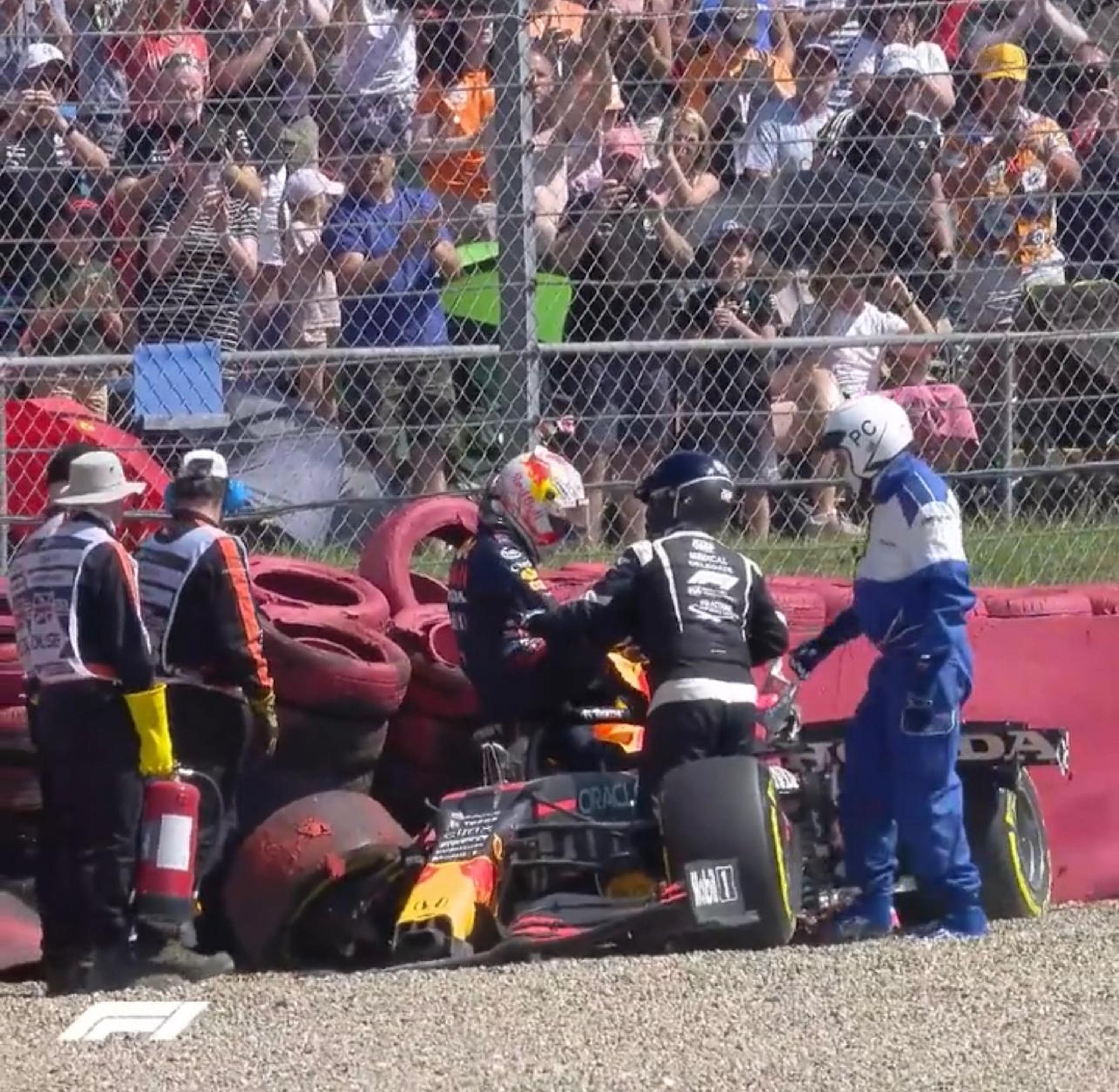 Verstappen explota contra Hamilton por su grave accidente