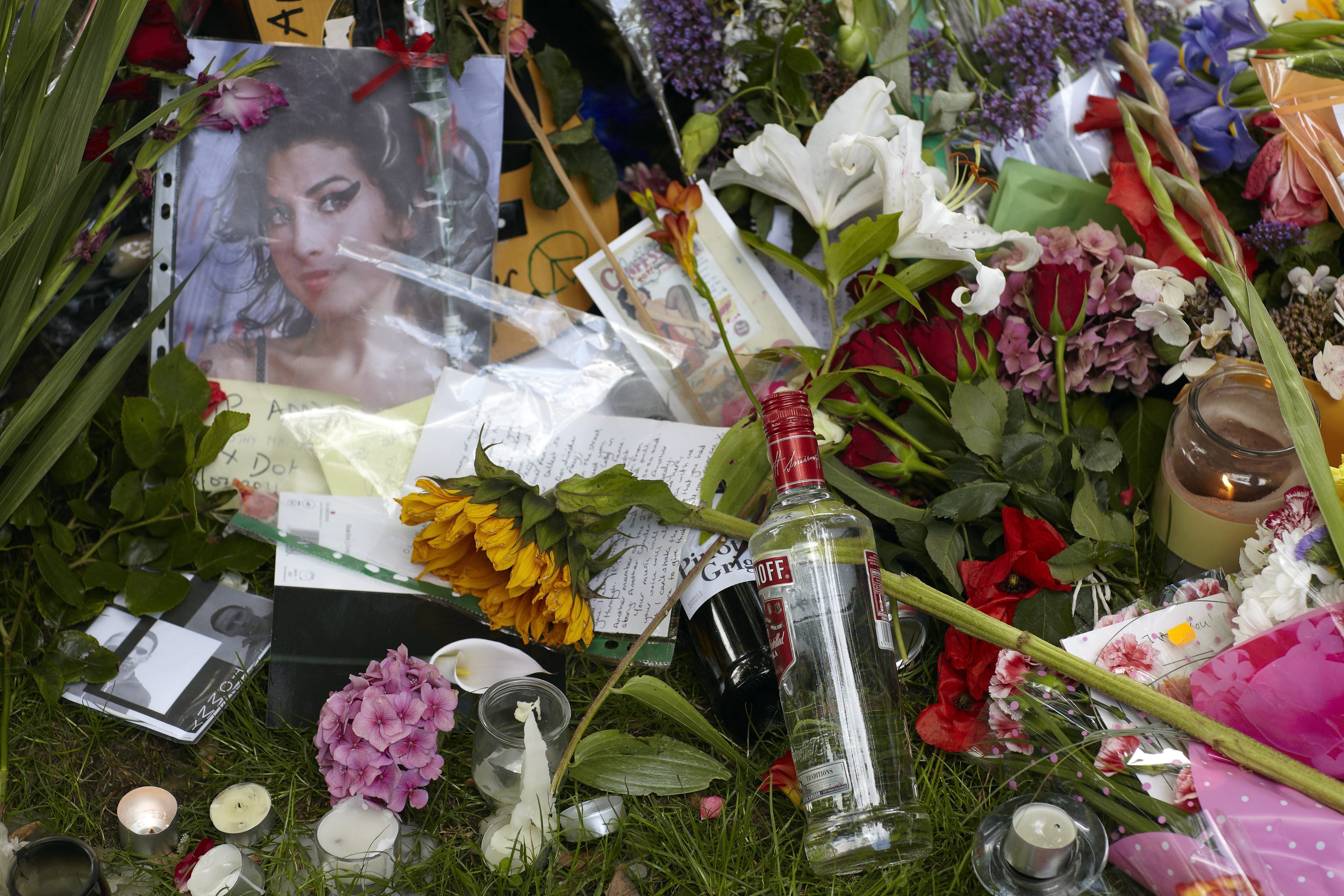 10 anys sense Amy Winehouse: la vida de la gran diva del soul en 5 capítols 10 anys sense Amy Winehouse: la vida de la gran diva del soul en 5 capítols