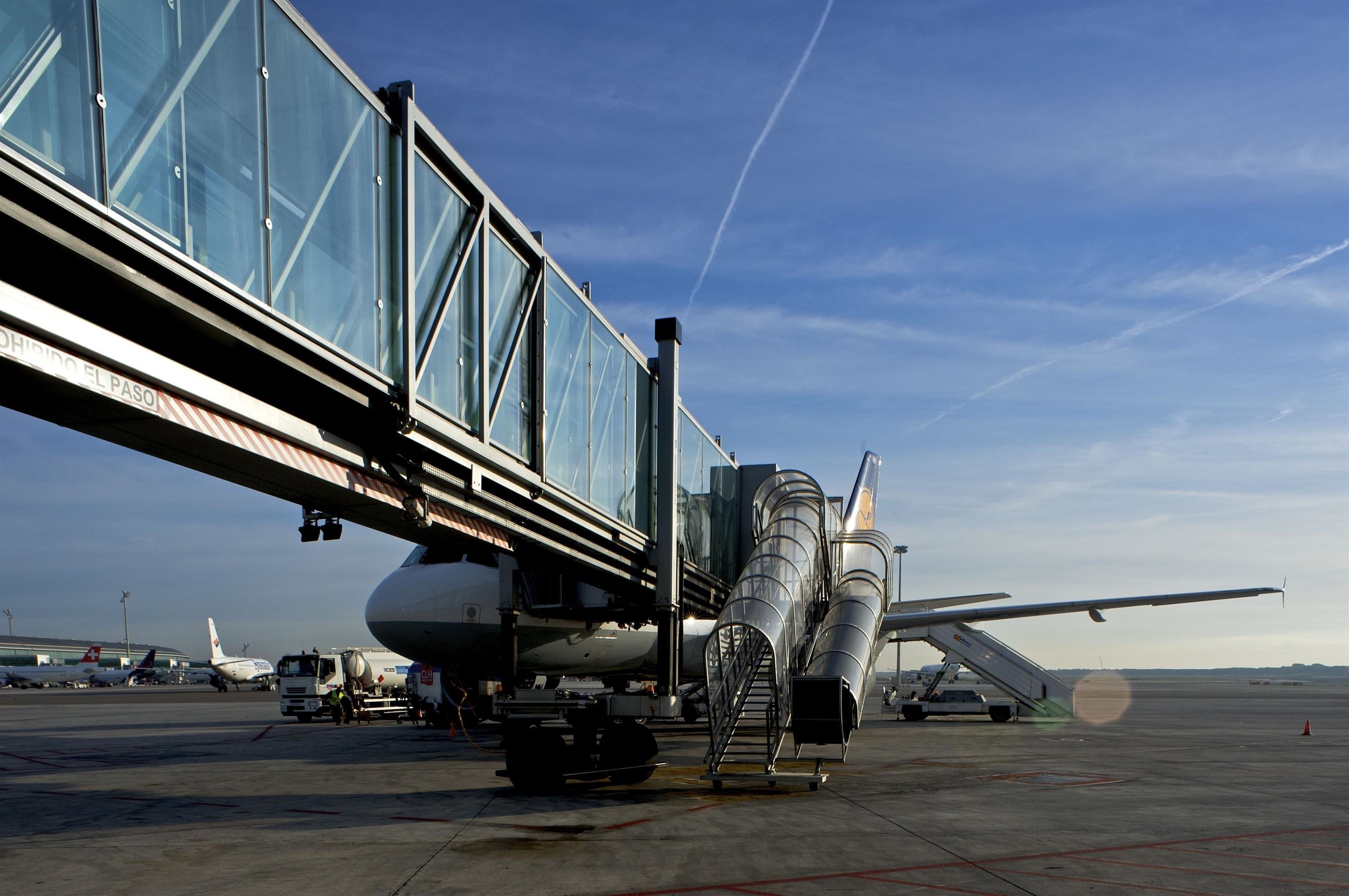 Colau i Jordà demanen que l'ampliació de l'aeroport protegeixi la Ricarda