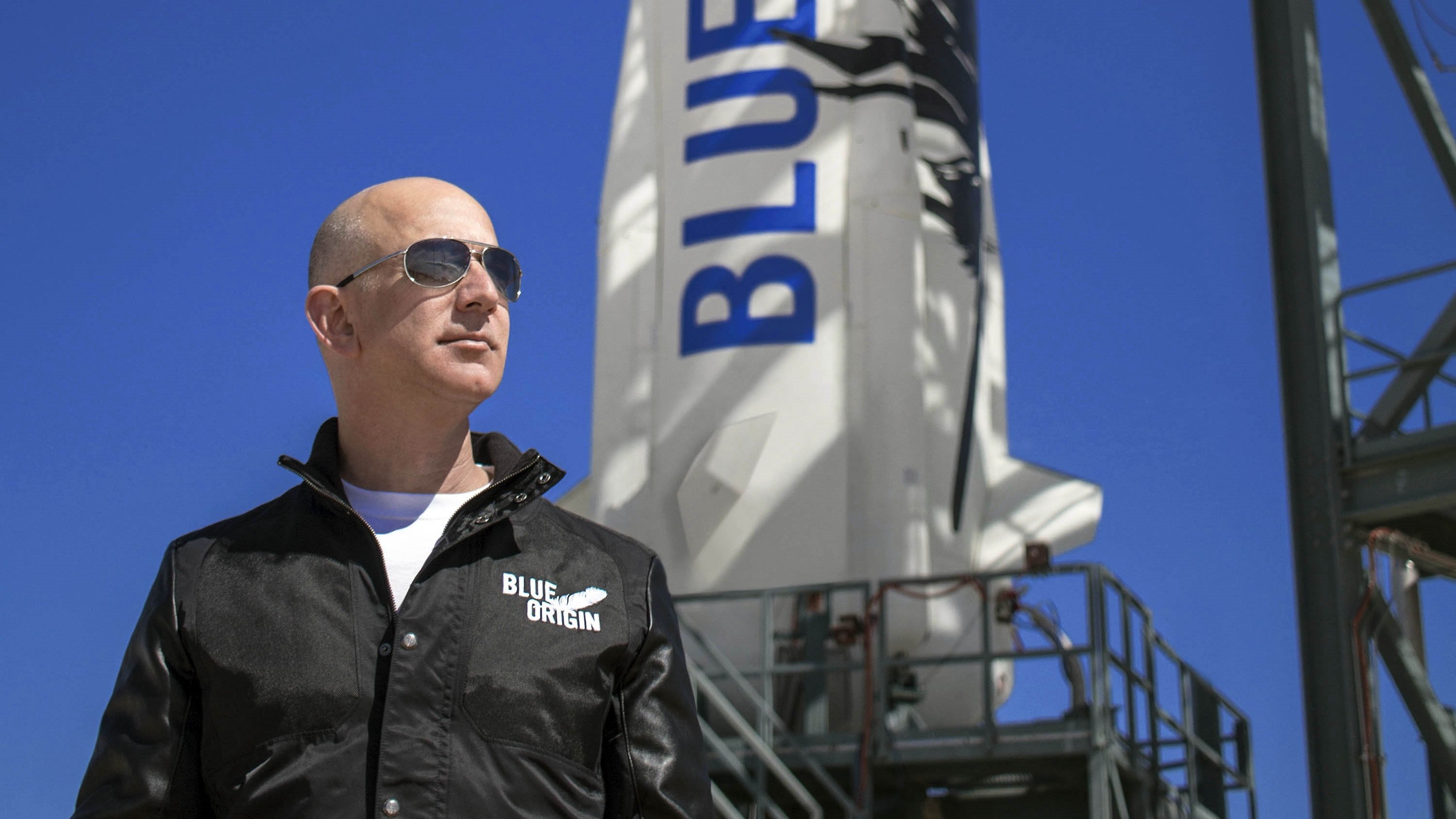 Jeff Bezos vuela al espacio con la nave New Shepard, de la empresa Blue Origin
